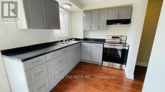 6 - 190 Grulke Street, Kitchener, Ontario  N2A 1T1 - Photo 4 - X11932090