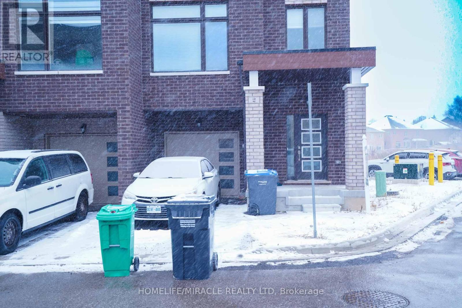 Property at 2 QUEENPOST DRIVE image 2