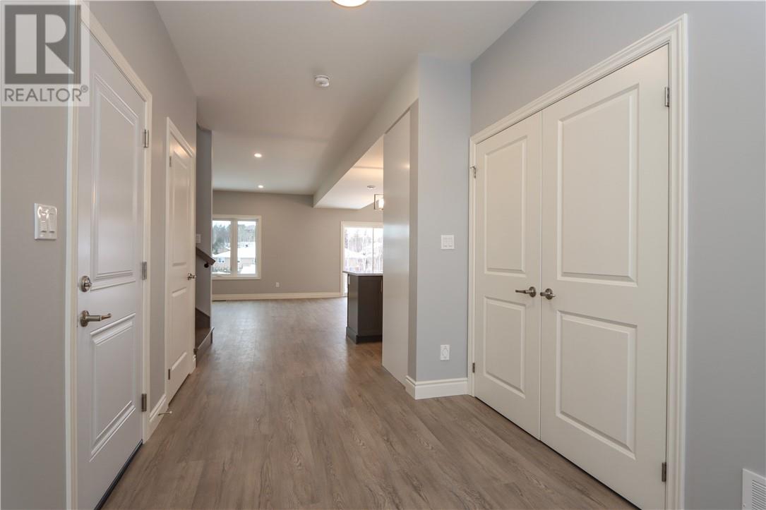 Property at 46 Carlos Way image 1
