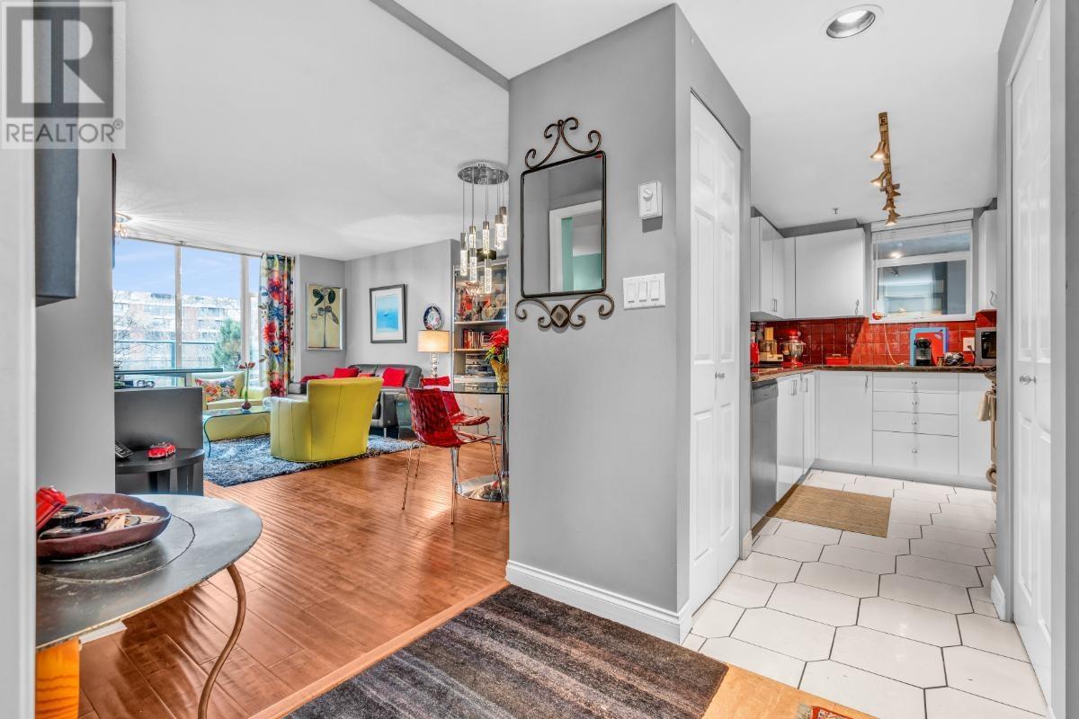 308 1630 W 1st Avenue, Vancouver, British Columbia  V6J 1G1 - Photo 3 - R2957817