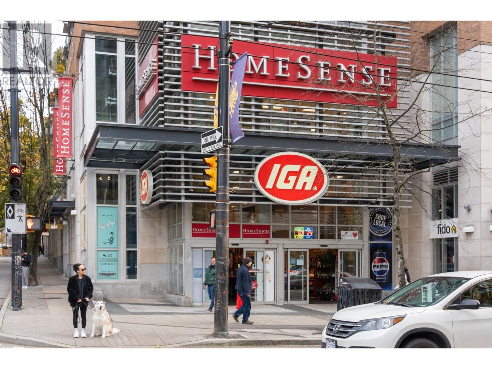 Listing Picture 26 of 33 : 705 819 HAMILTON STREET, Vancouver / 溫哥華 - 魯藝地產 Yvonne Lu Group - MLS Medallion Club Member