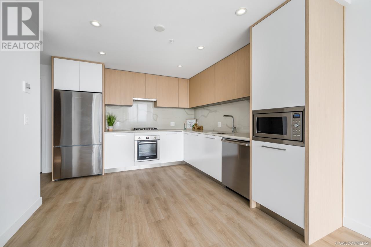 2607 567 Clarke Road, Coquitlam, British Columbia  V3J 0K7 - Photo 2 - R2957825