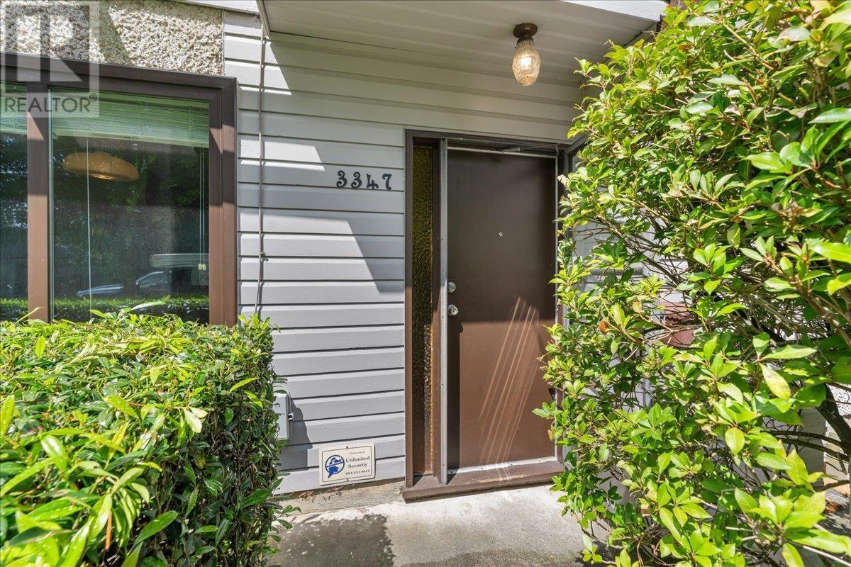 3347 Sefton Street, Port Coquitlam, British Columbia V3B 5C9 - Photo 3 - R2957875