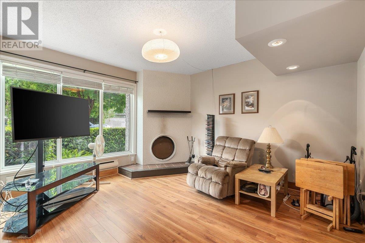 3347 Sefton Street, Port Coquitlam, British Columbia V3B 5C9 - Photo 5 - R2957875