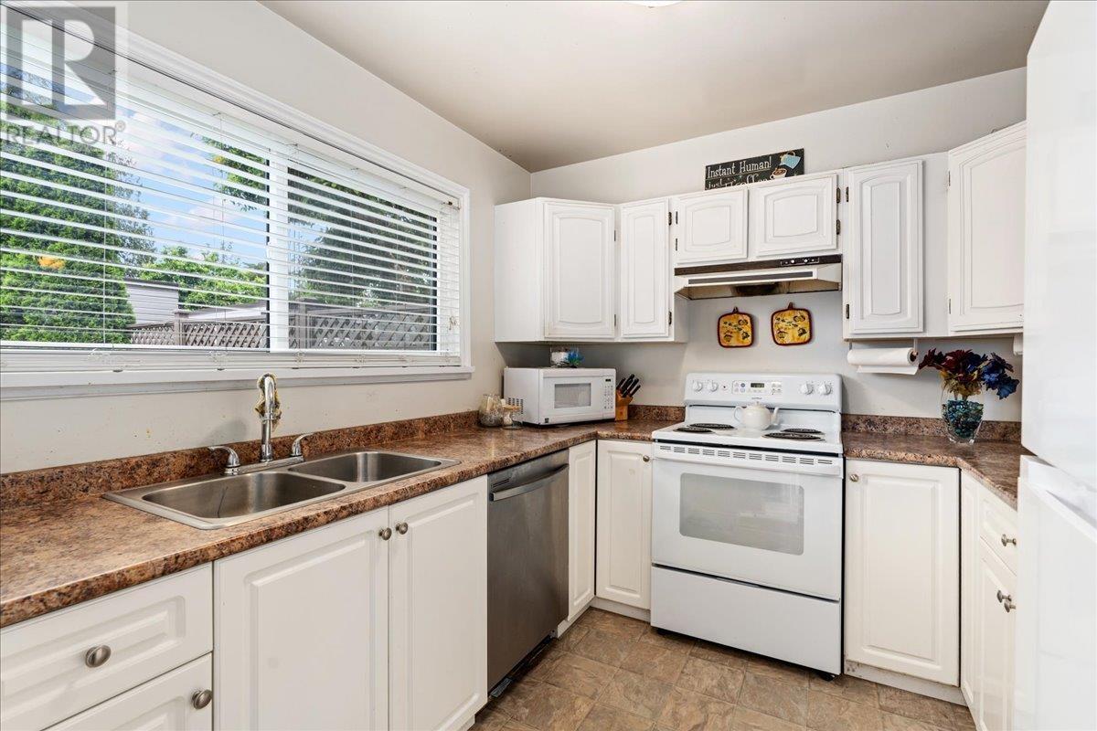 3347 Sefton Street, Port Coquitlam, British Columbia V3B 5C9 - Photo 8 - R2957875