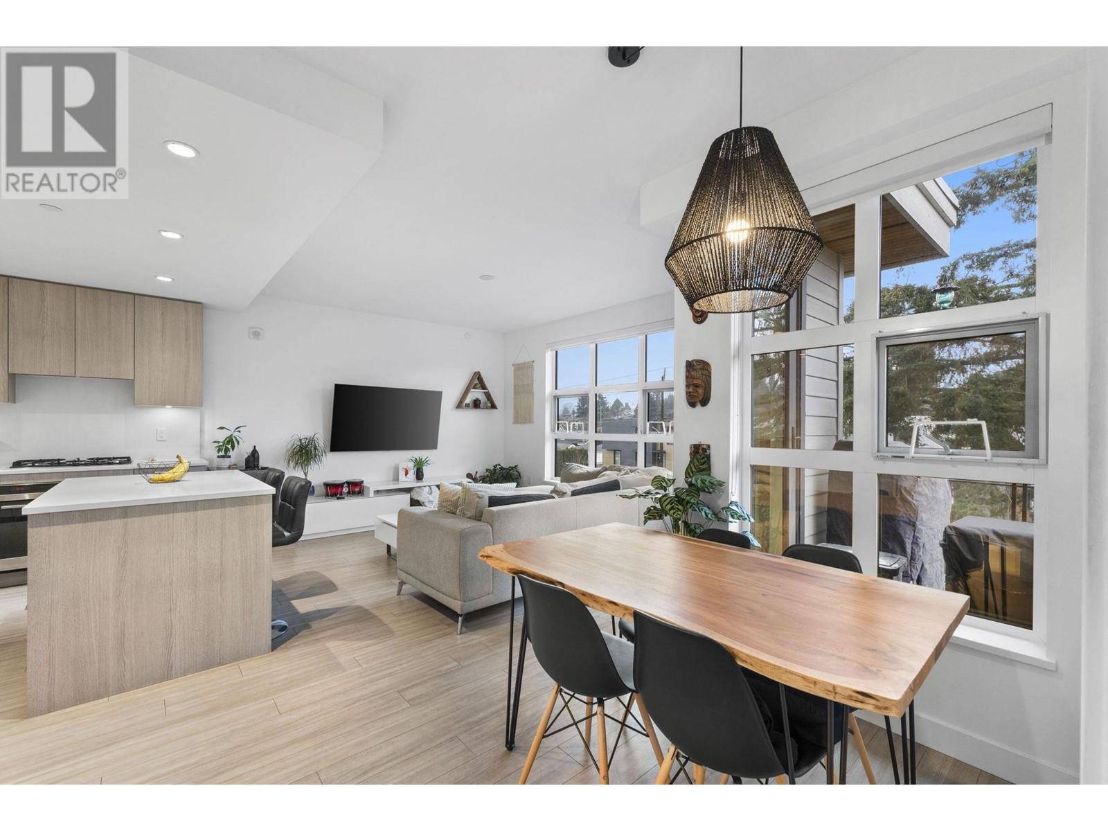 410 707 E 3rd Street, North Vancouver, British Columbia V7L 1G8 - Photo 3 - R2957897
