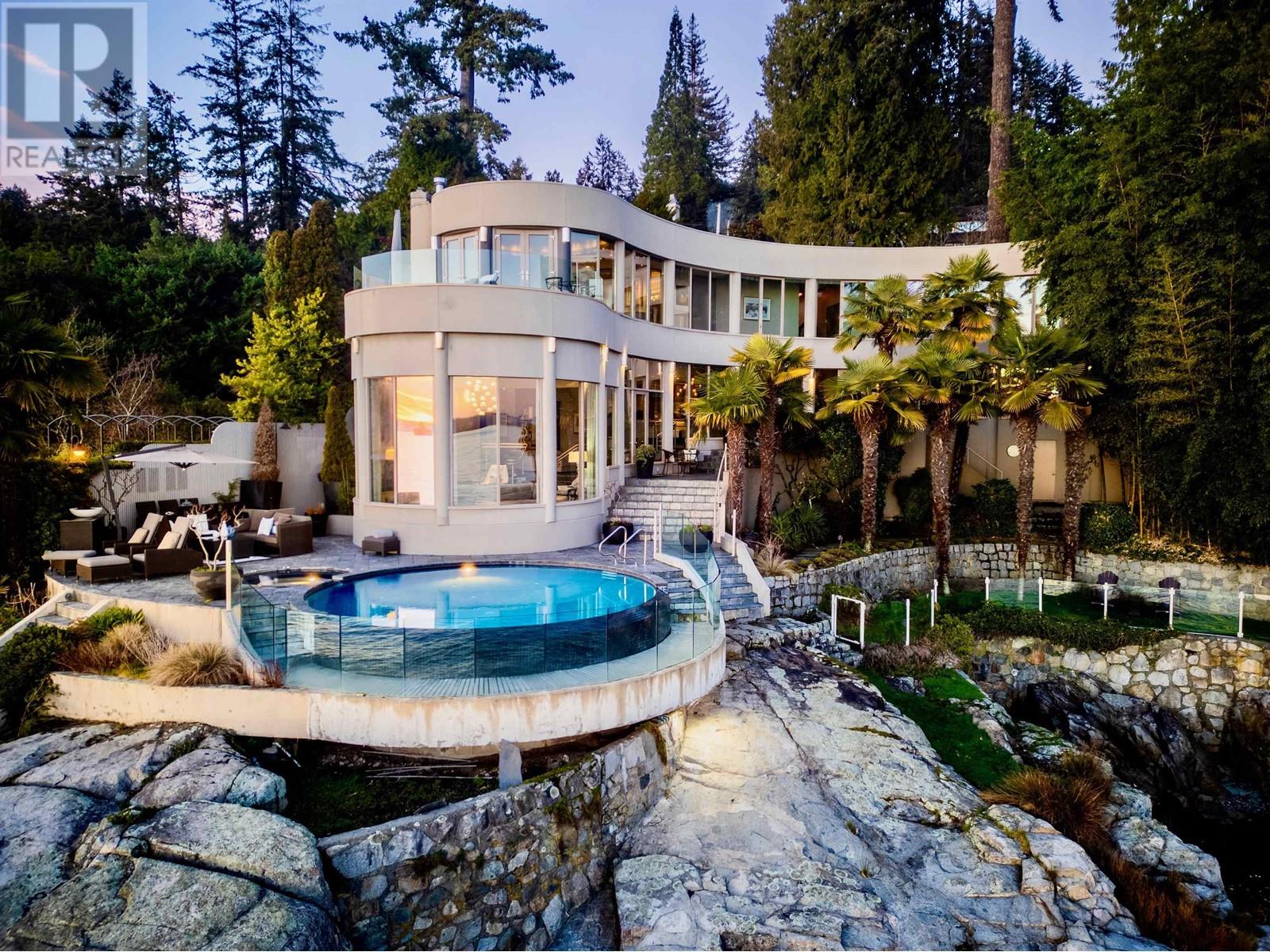 3912 MARINE DRIVE, west vancouver, British Columbia