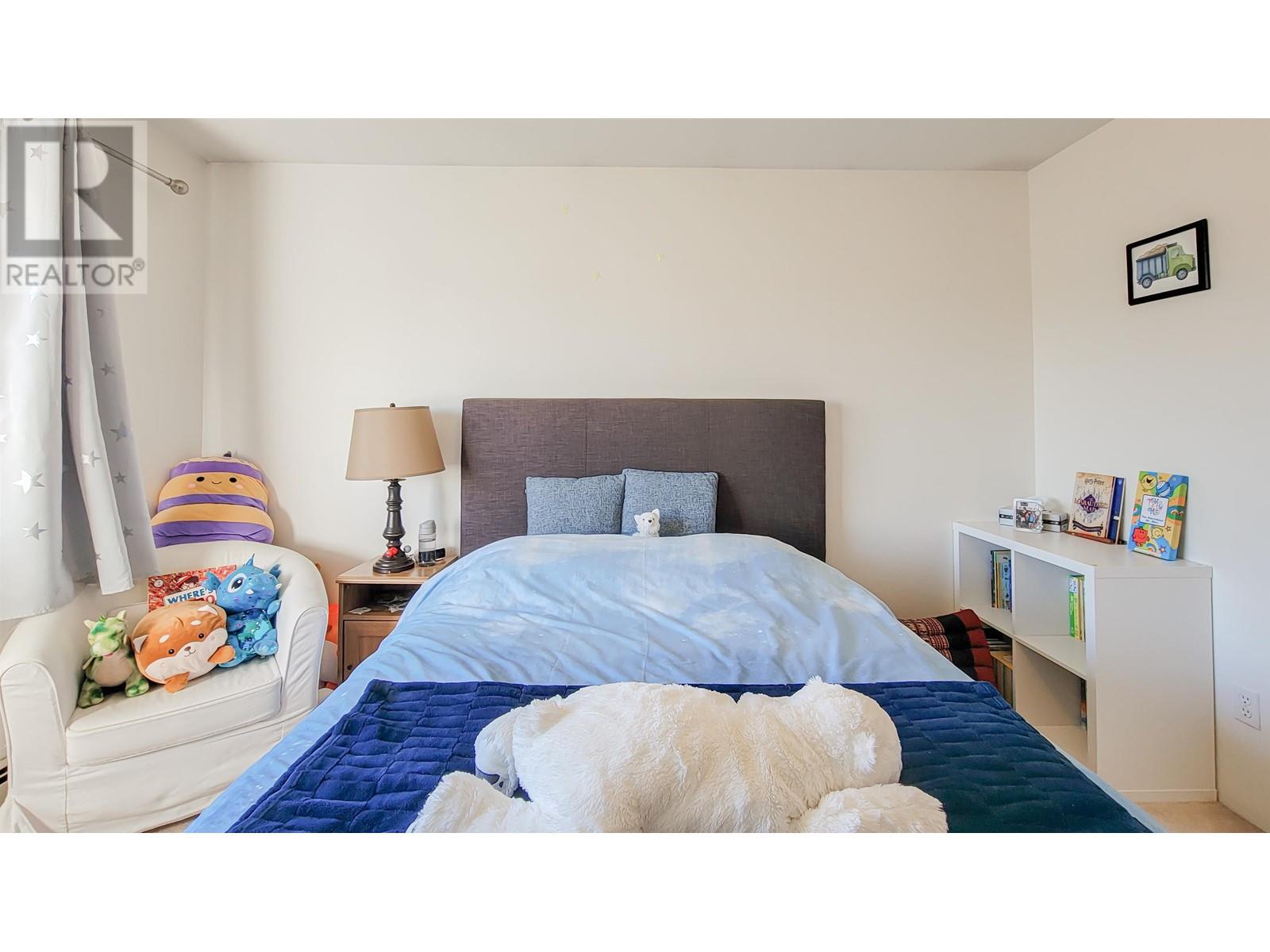 Listing Picture 30 of 40 : 5419 EASTMAN DRIVE, Richmond / 烈治文 - 魯藝地產 Yvonne Lu Group - MLS Medallion Club Member