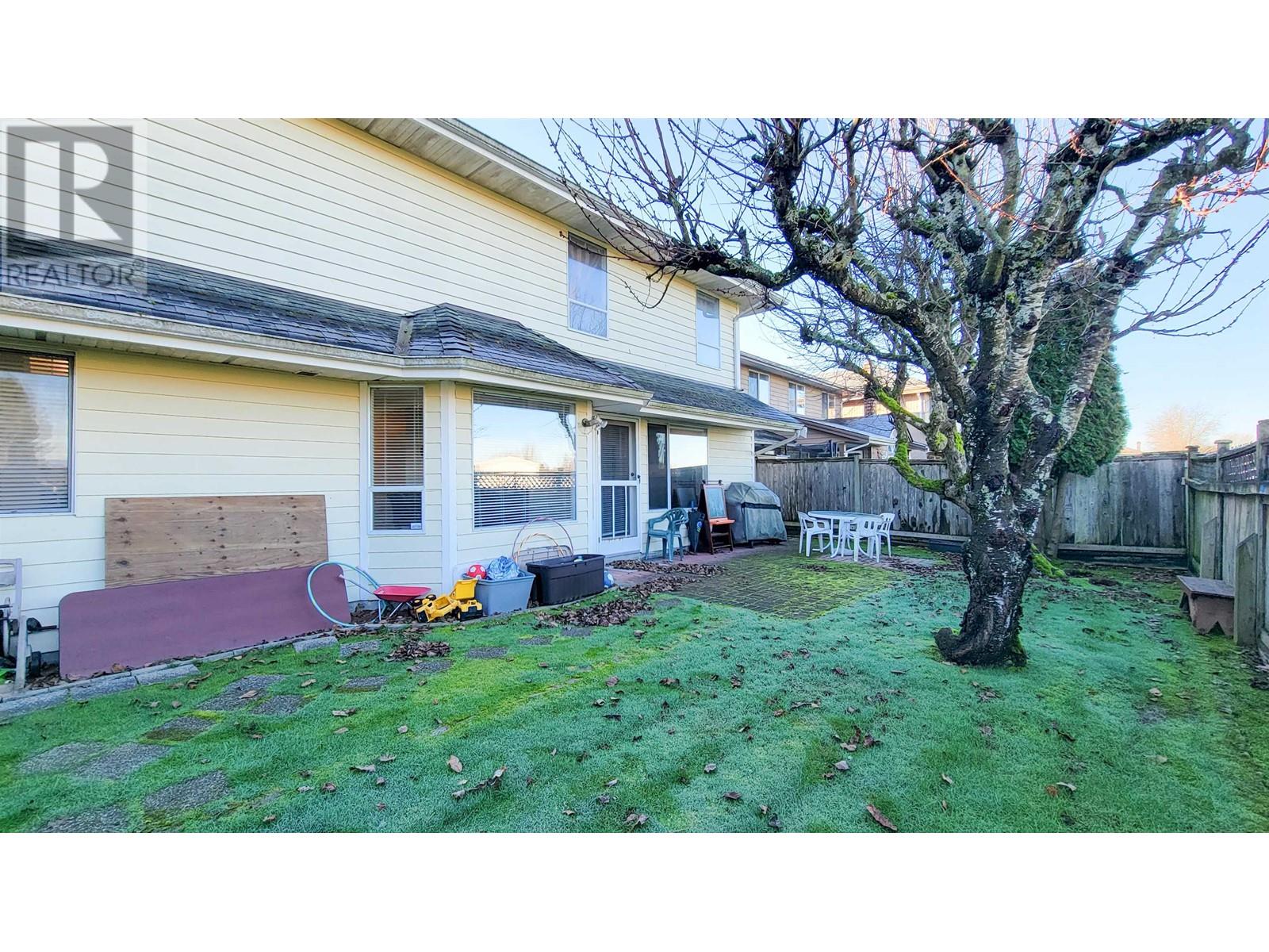Listing Picture 38 of 40 : 5419 EASTMAN DRIVE, Richmond / 烈治文 - 魯藝地產 Yvonne Lu Group - MLS Medallion Club Member