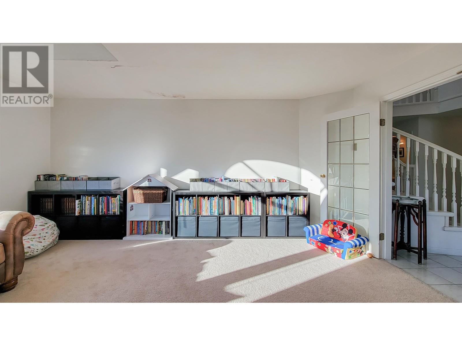 Listing Picture 8 of 40 : 5419 EASTMAN DRIVE, Richmond / 烈治文 - 魯藝地產 Yvonne Lu Group - MLS Medallion Club Member
