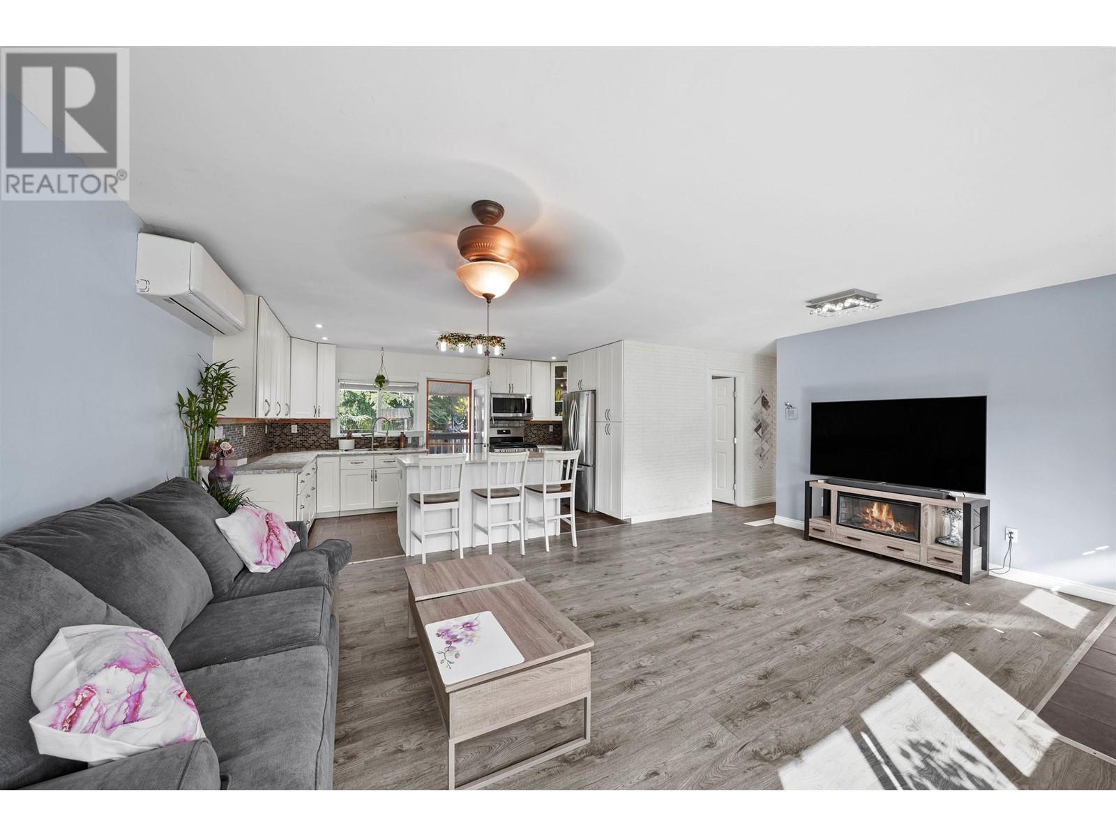 21695 122 Avenue, Maple Ridge, British Columbia  V2X 3X1 - Photo 8 - R2957891