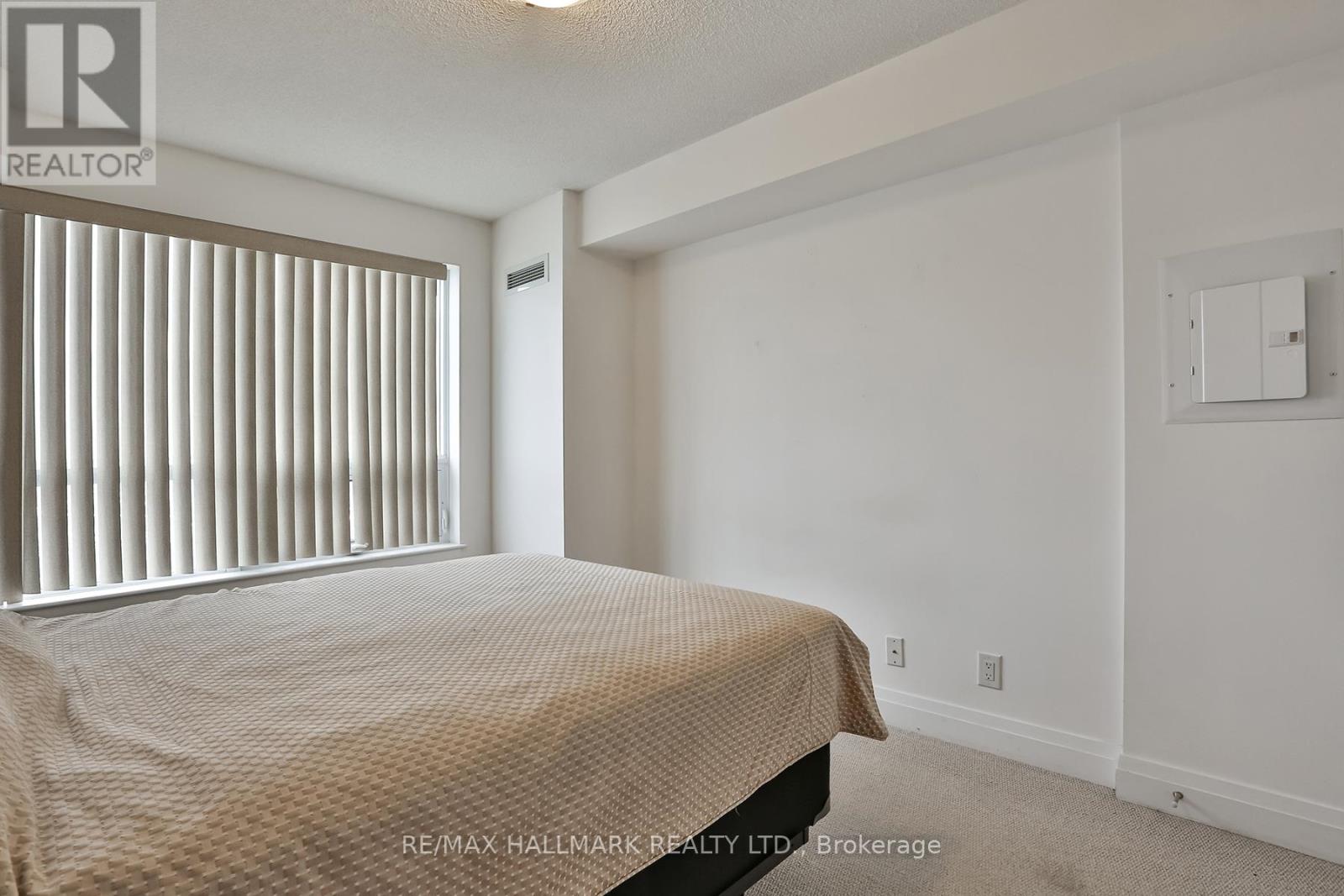 812 - 1060 Sheppard Avenue W, Toronto, Ontario  M3J 0G7 - Photo 5 - W11932161