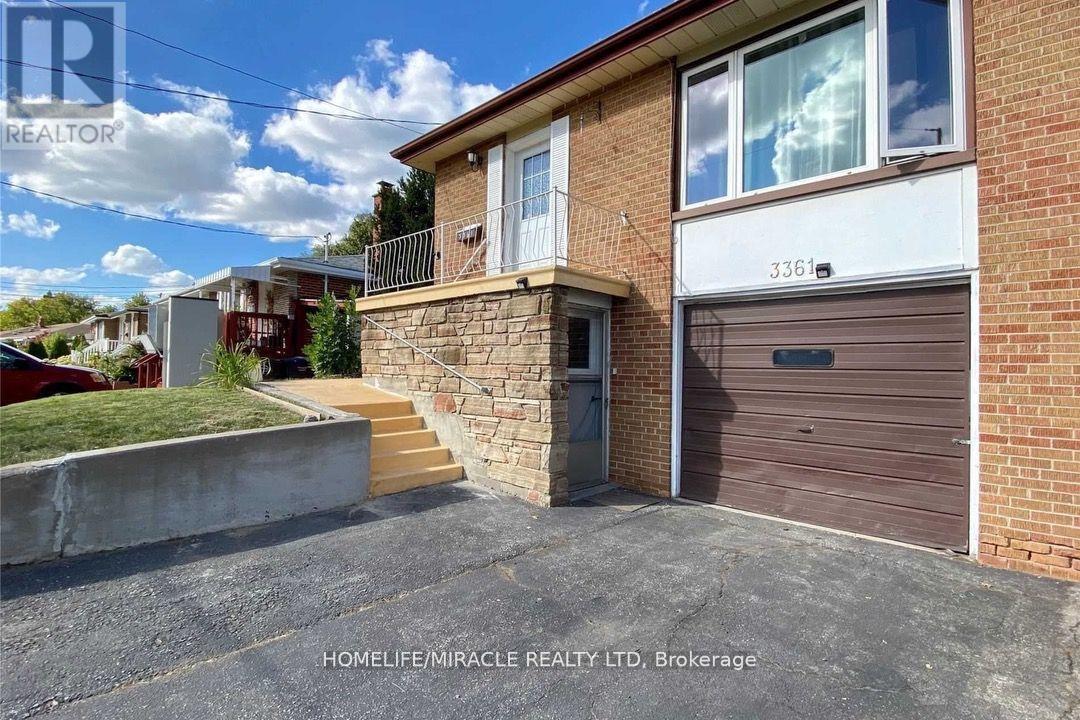 3361 The Credit Woodlands, Mississauga (Erindale), Ontario  L5C 2J9 - Photo 2 - W11932176