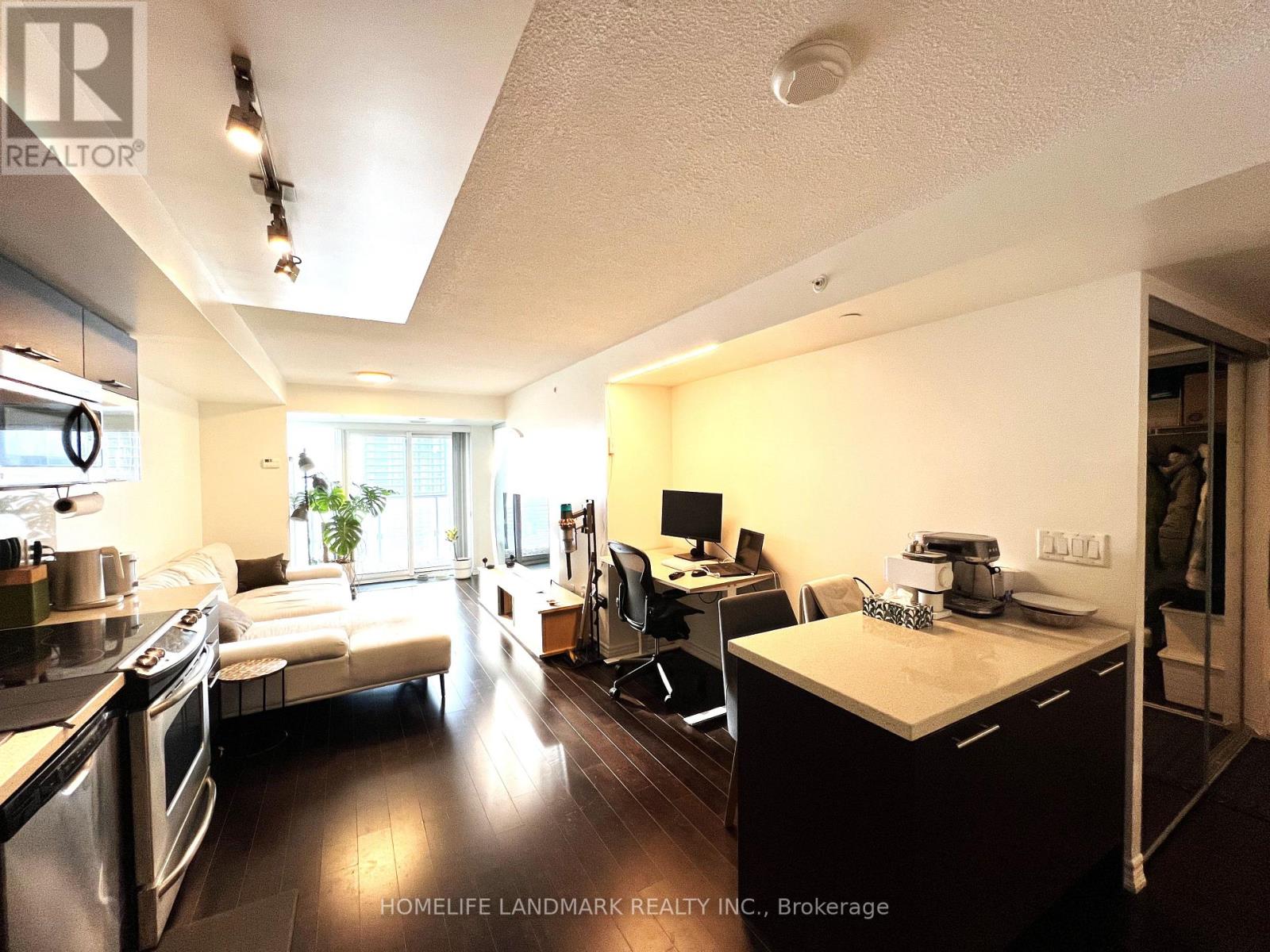 2409 - 386 Yonge Street, Toronto, Ontario  M5B 0A5 - Photo 3 - C11932195