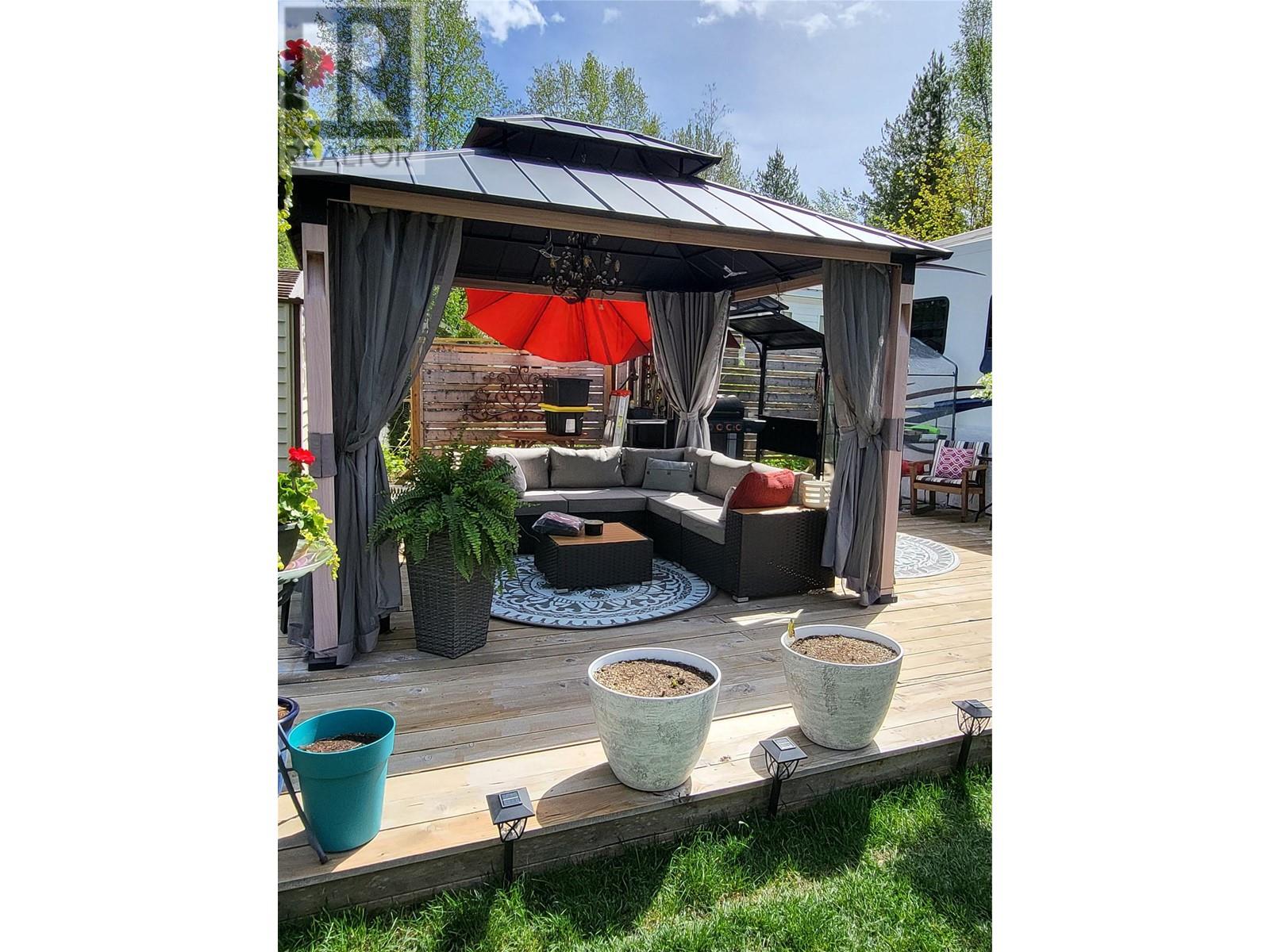 8440 Highway 3 and 95 Lot# 135, yahk, British Columbia