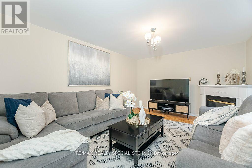 80 Octillo Boulevard, Brampton, Ontario  L6R 2V6 - Photo 14 - W11932240