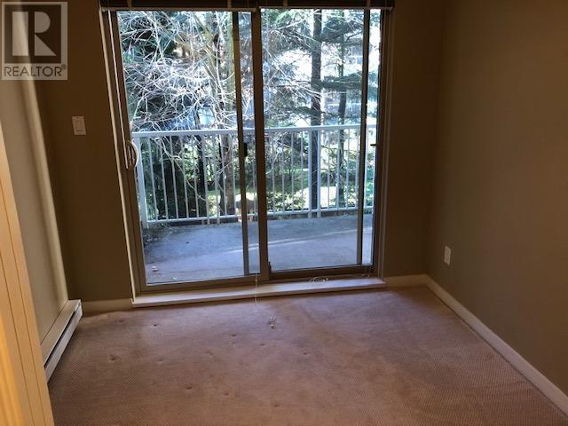 Listing Picture 4 of 6 : 205 7337 MACPHERSON AVENUE, Burnaby / 本拿比 - 魯藝地產 Yvonne Lu Group - MLS Medallion Club Member