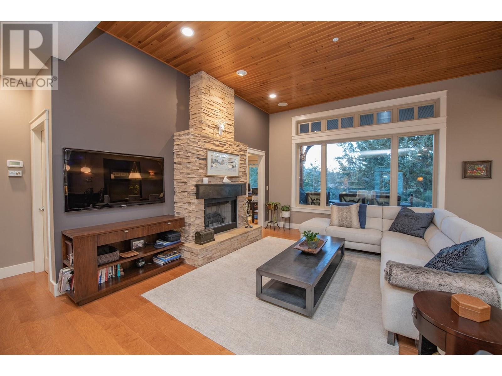 108 Mashie Crescent, Vernon, British Columbia V1H 1V8 - Photo 11 - 10331921