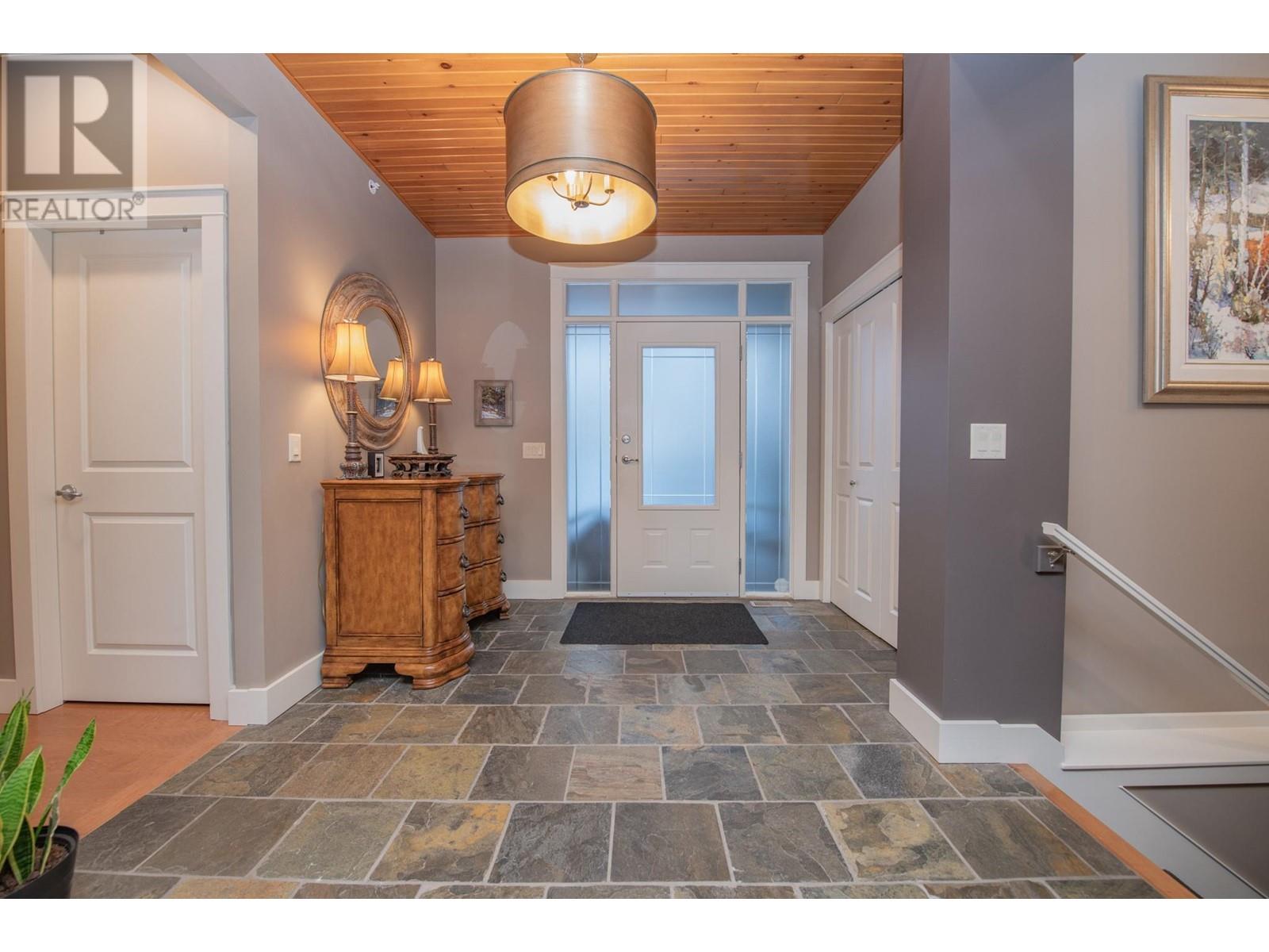 108 Mashie Crescent, Vernon, British Columbia V1H 1V8 - Photo 6 - 10331921