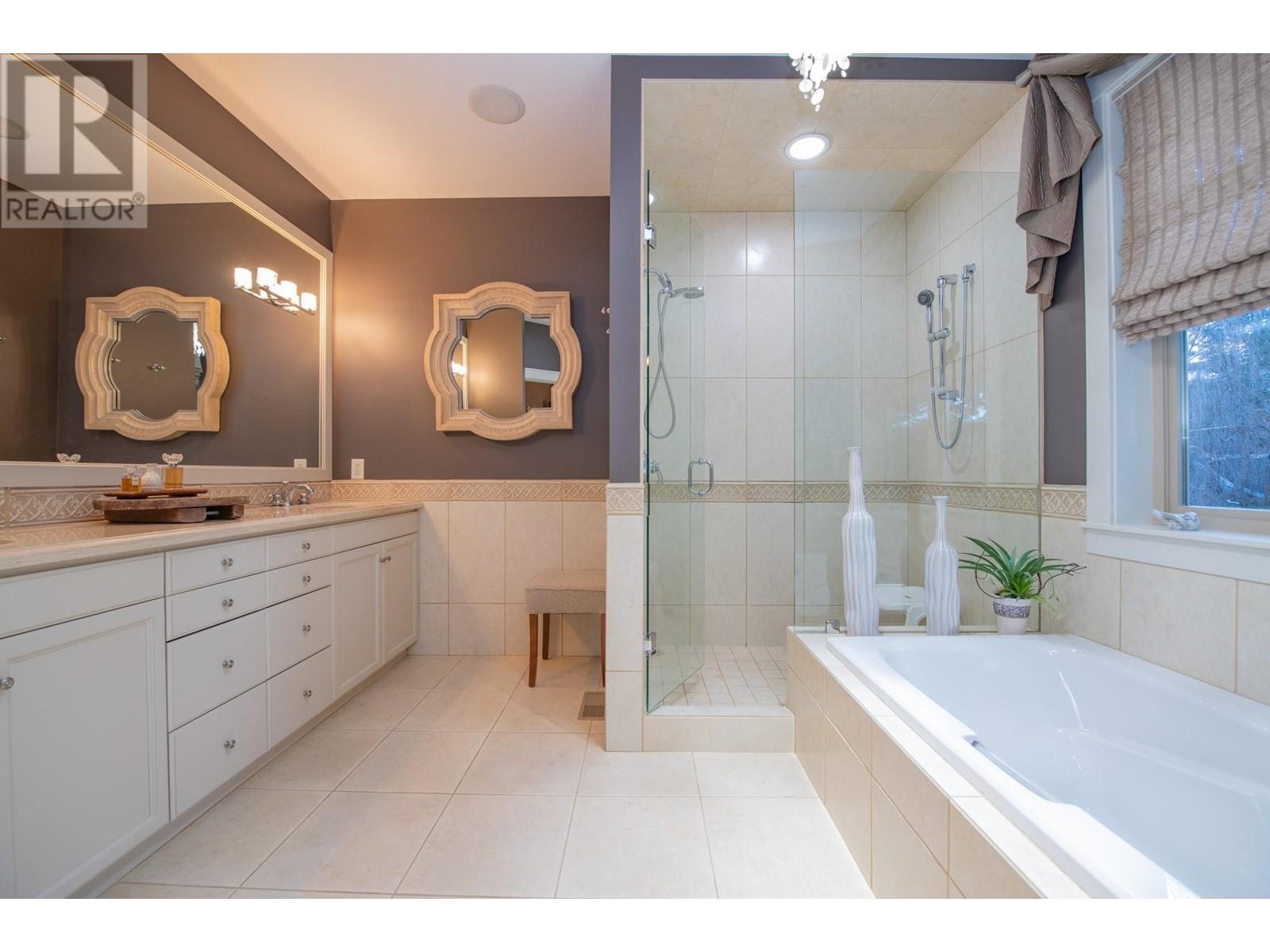 Property at 108 Mashie Crescent image 1