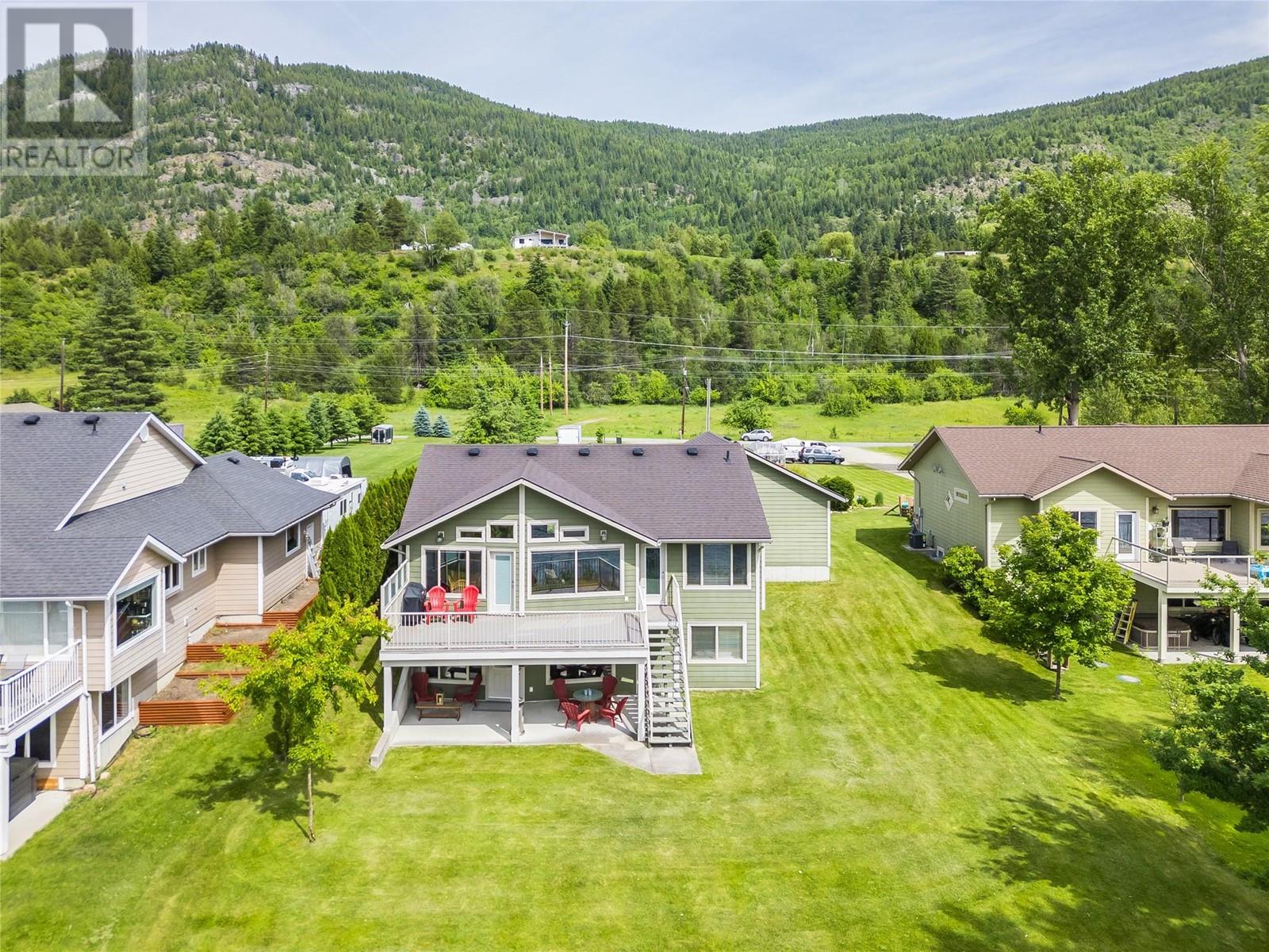 Property at 755 WATERLOO Road image 4