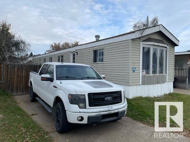 #22 10770 West View Bld Nw, Edmonton, Alberta  T5S 1T5 - Photo 4 - E4411476
