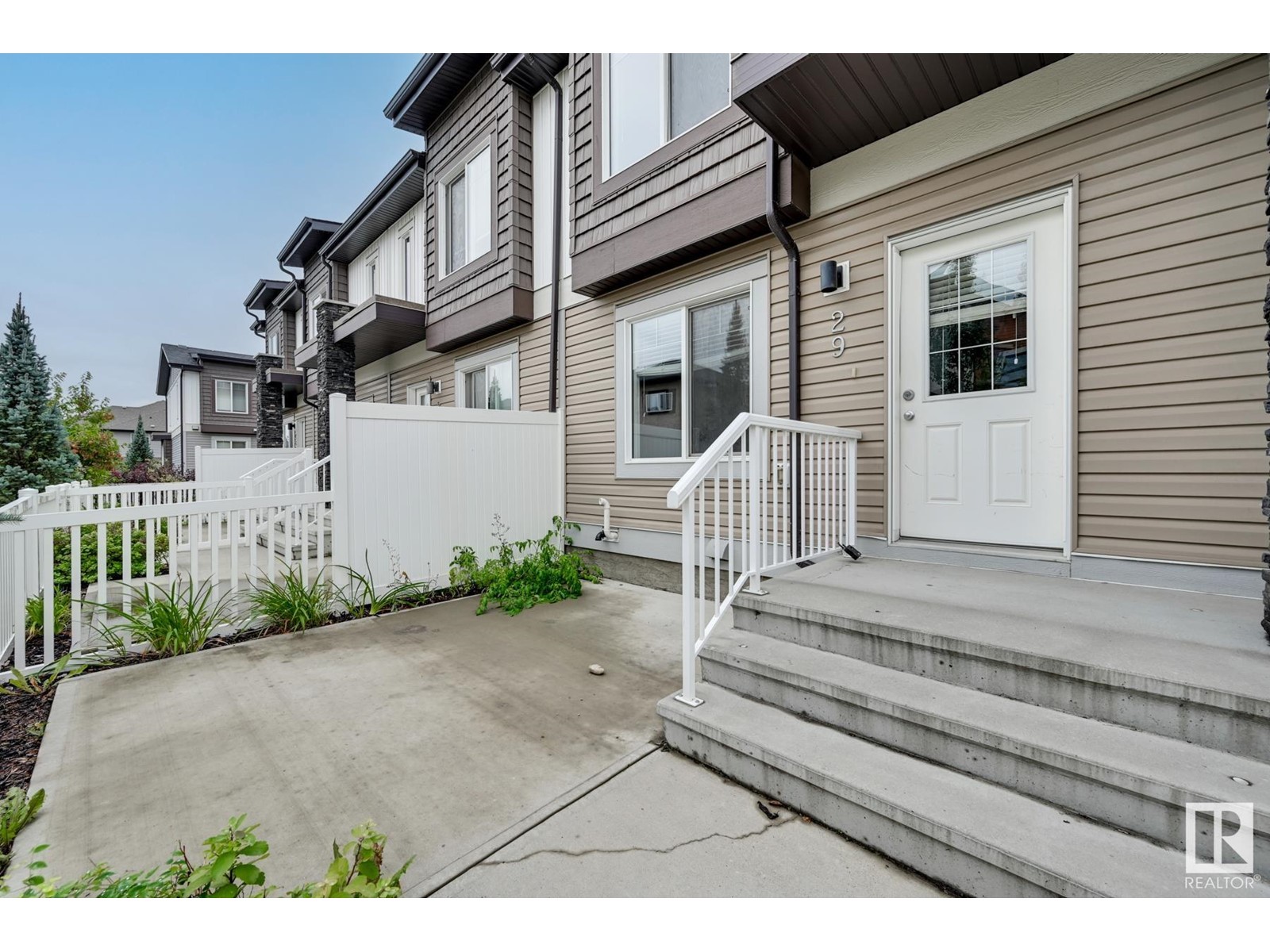 Property at #29 2215 24 ST NW image 2