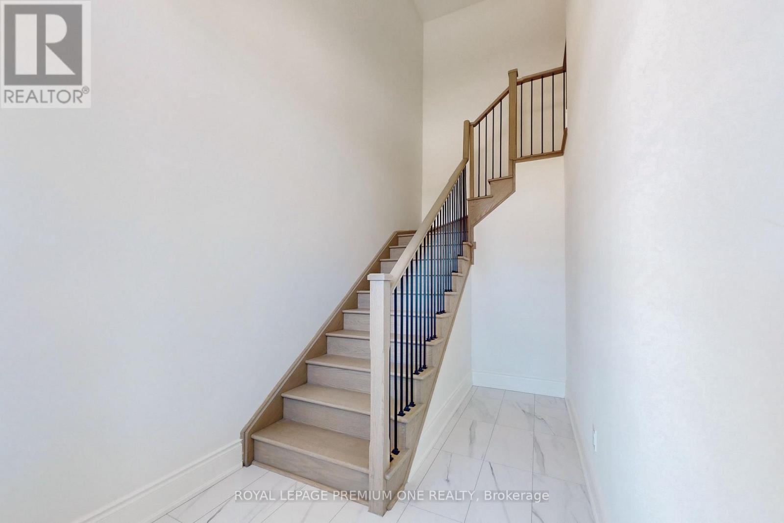 Property at 44 JAMES WALKER AVENUE image 4