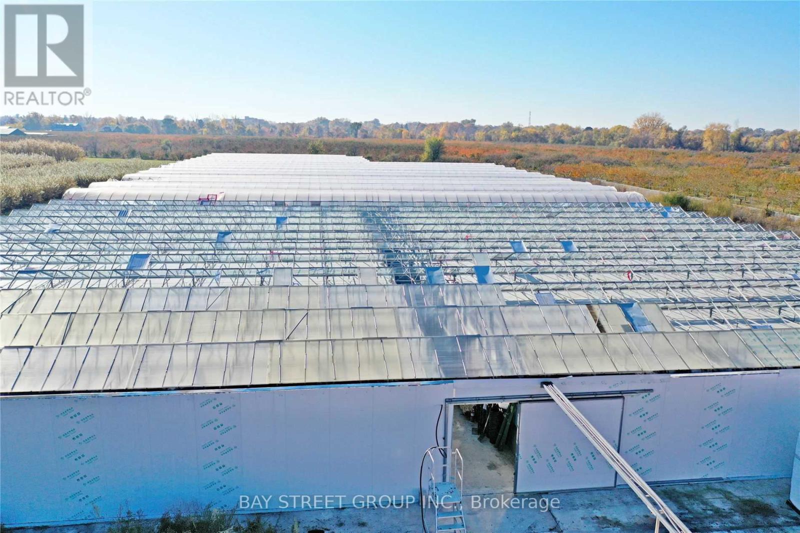 376 Read Road, St. Catharines (Port Weller), Ontario  L2R 7K6 - Photo 9 - X11932375