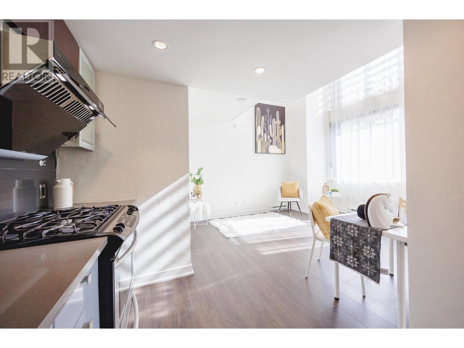 Listing Picture 11 of 26 : 103 7080 NO. 3 ROAD, Richmond / 烈治文 - 魯藝地產 Yvonne Lu Group - MLS Medallion Club Member