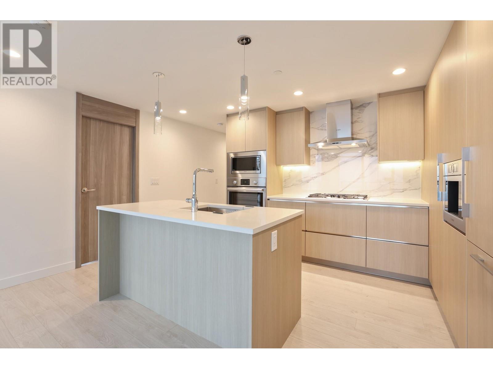 Listing Picture 6 of 23 : 3906 4890 LOUGHEED HIGHWAY, Burnaby / 本拿比 - 魯藝地產 Yvonne Lu Group - MLS Medallion Club Member