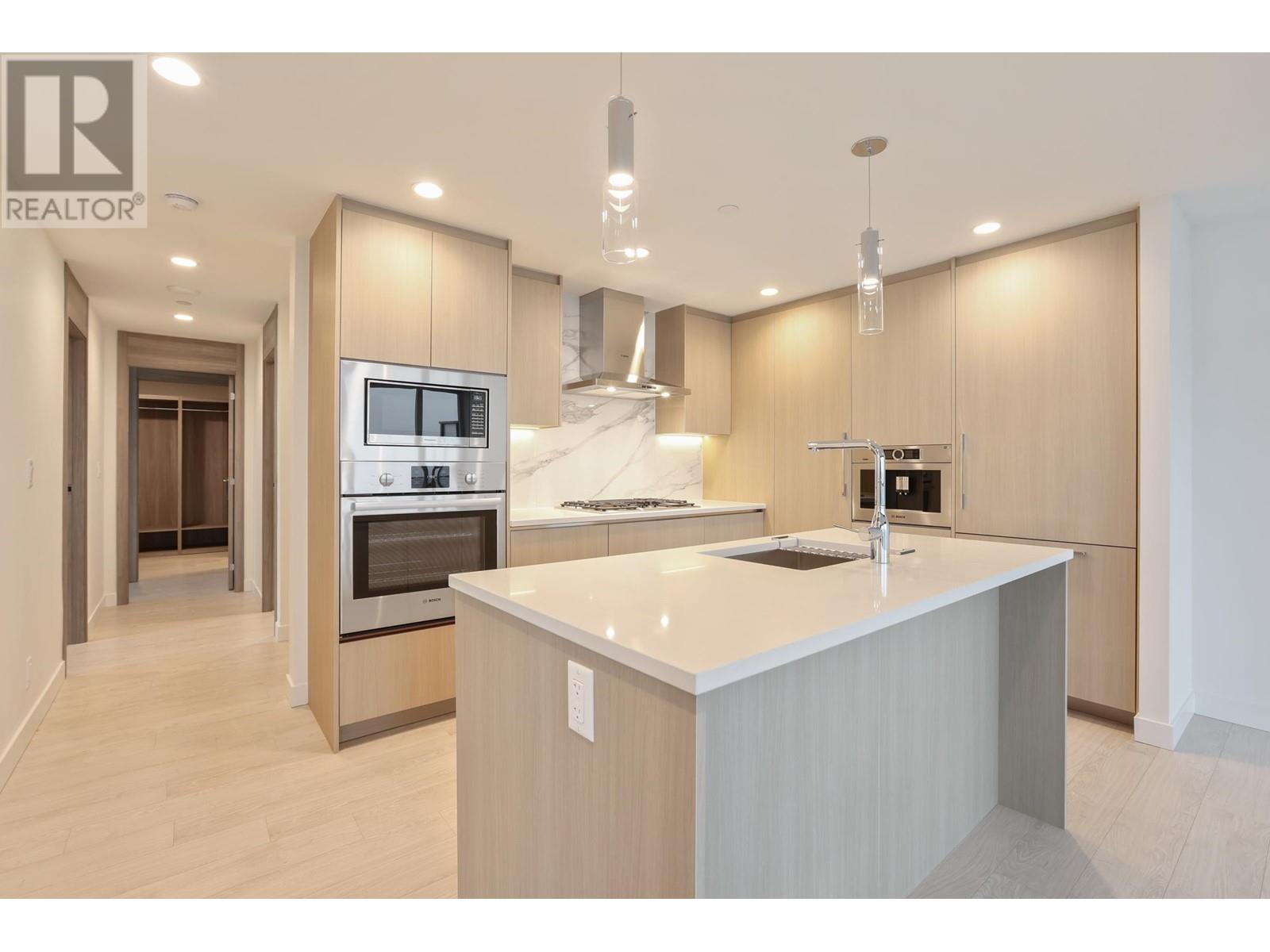 Listing Picture 4 of 23 : 3906 4890 LOUGHEED HIGHWAY, Burnaby / 本拿比 - 魯藝地產 Yvonne Lu Group - MLS Medallion Club Member