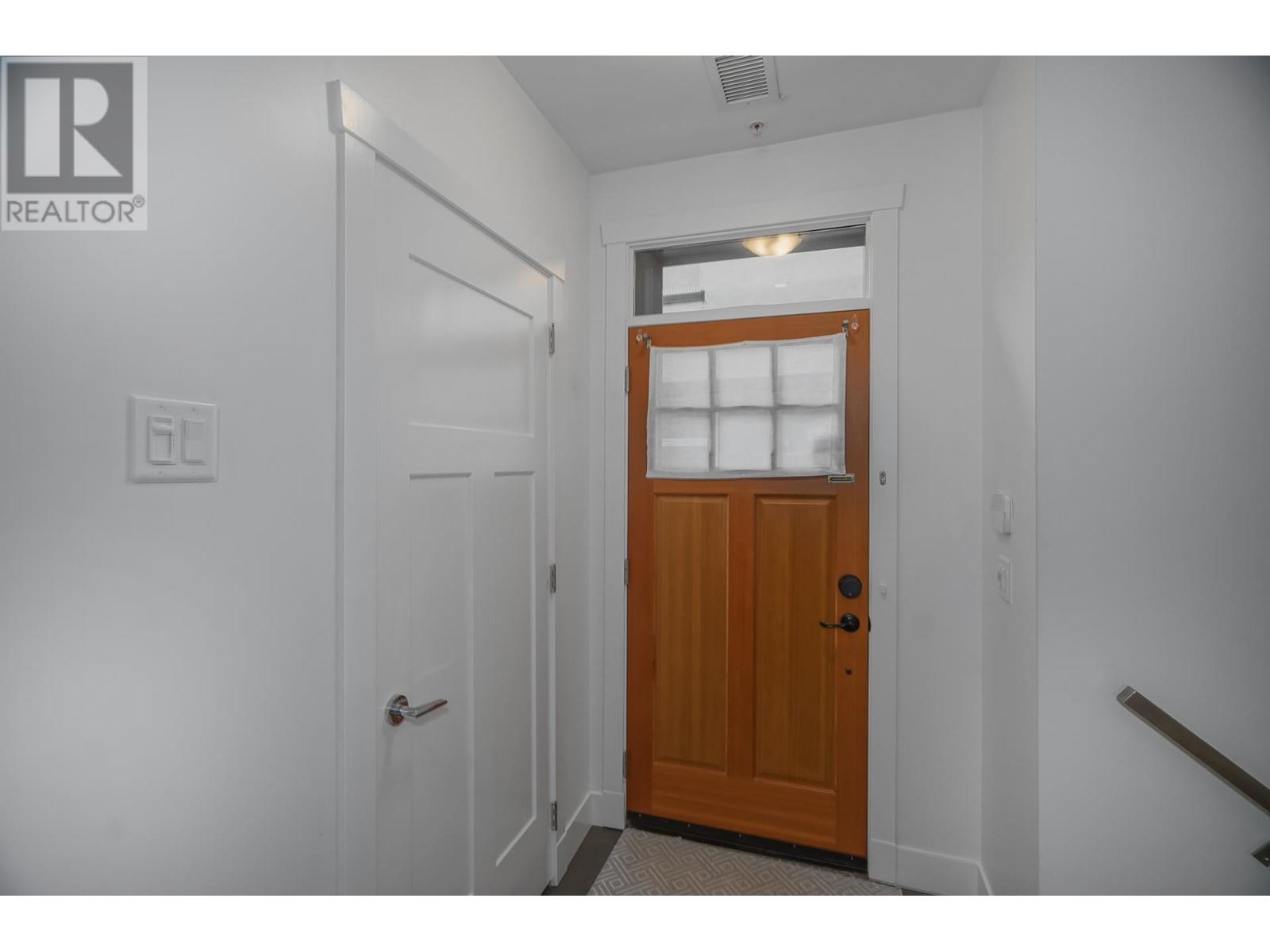 1 2437 W 1st Avenue, Vancouver, British Columbia  V6K 1G5 - Photo 16 - R2957912