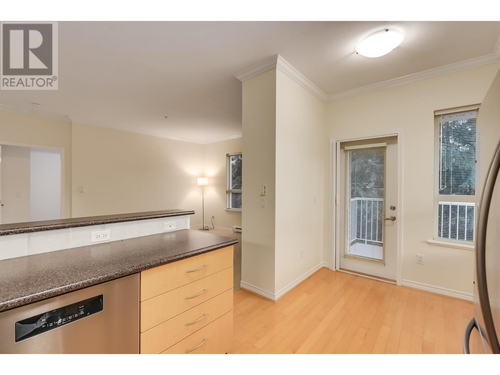 207 3151 Connaught Crescent, North Vancouver, British Columbia V7R 4X6 - Photo 11 - R2957915
