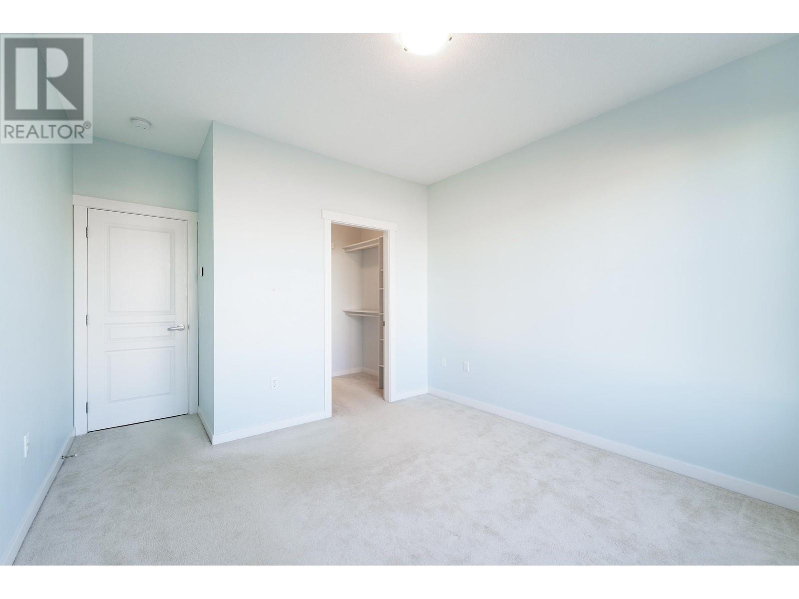 Listing Picture 15 of 28 : 405 9311 ALEXANDRA ROAD, Richmond / 烈治文 - 魯藝地產 Yvonne Lu Group - MLS Medallion Club Member