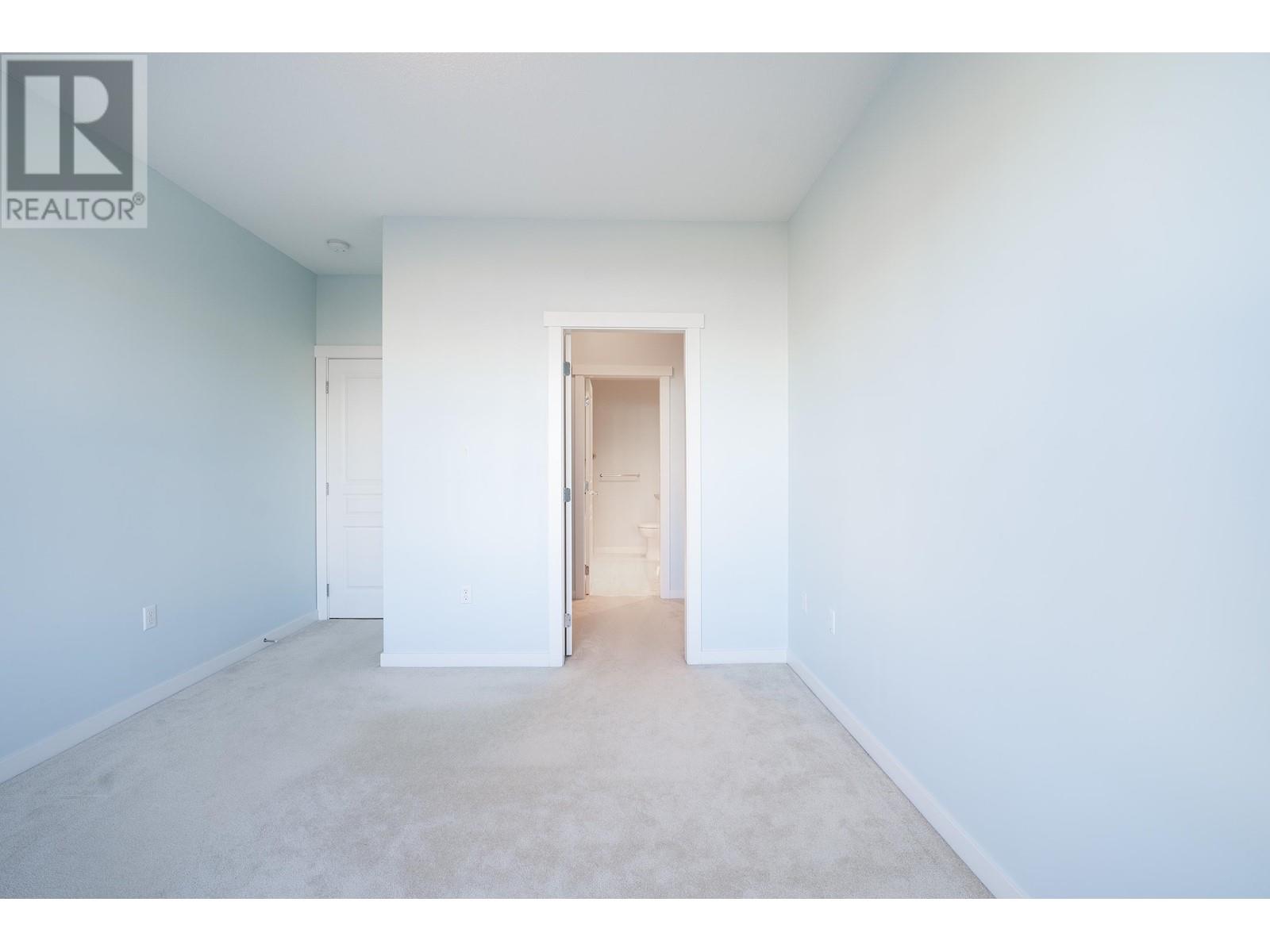 Listing Picture 16 of 28 : 405 9311 ALEXANDRA ROAD, Richmond / 烈治文 - 魯藝地產 Yvonne Lu Group - MLS Medallion Club Member