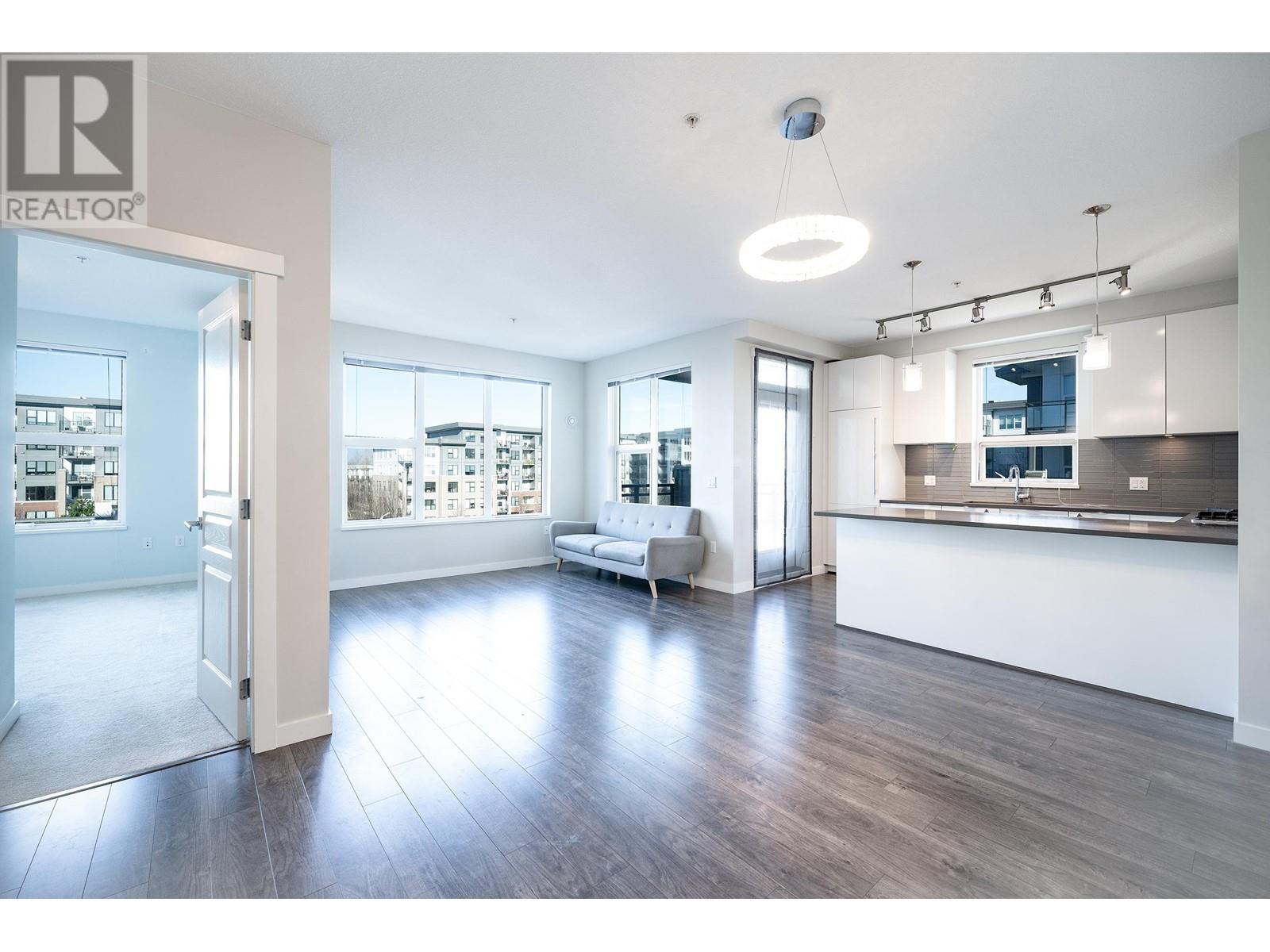 Listing Picture 4 of 28 : 405 9311 ALEXANDRA ROAD, Richmond / 烈治文 - 魯藝地產 Yvonne Lu Group - MLS Medallion Club Member
