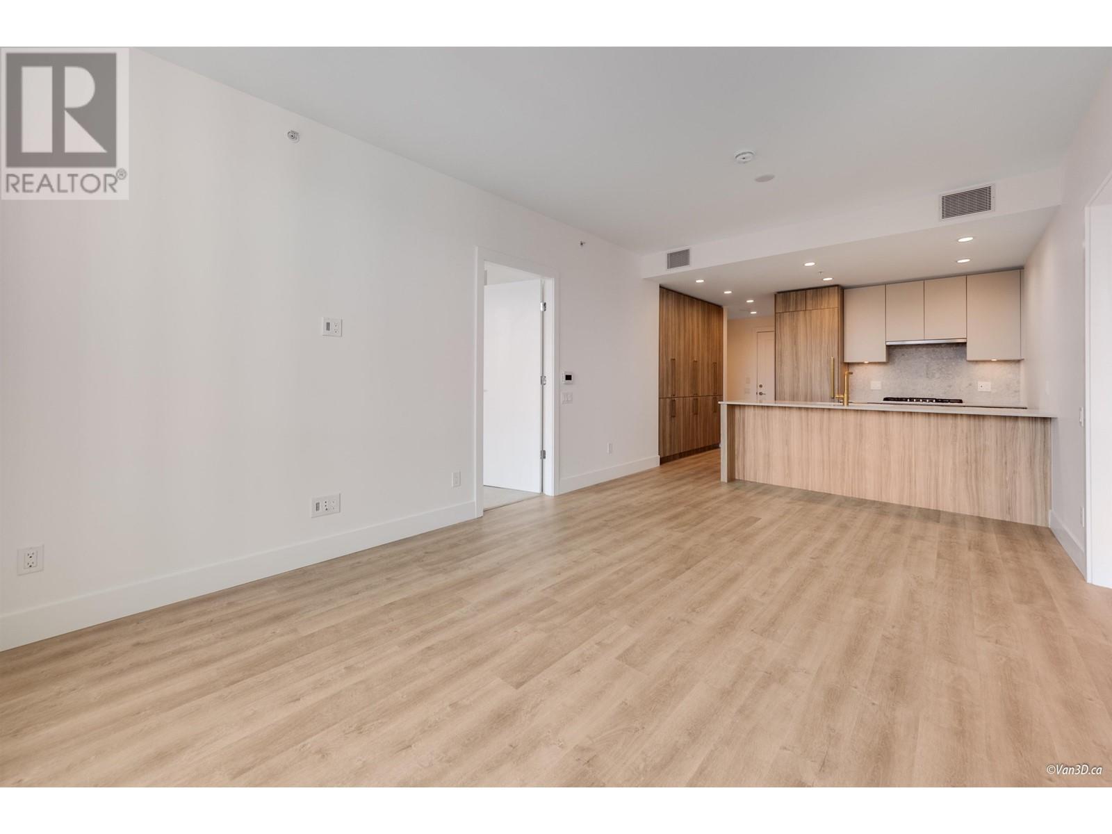 407 2325 Emery Court, North Vancouver, British Columbia  V7J 0E8 - Photo 7 - R2957919