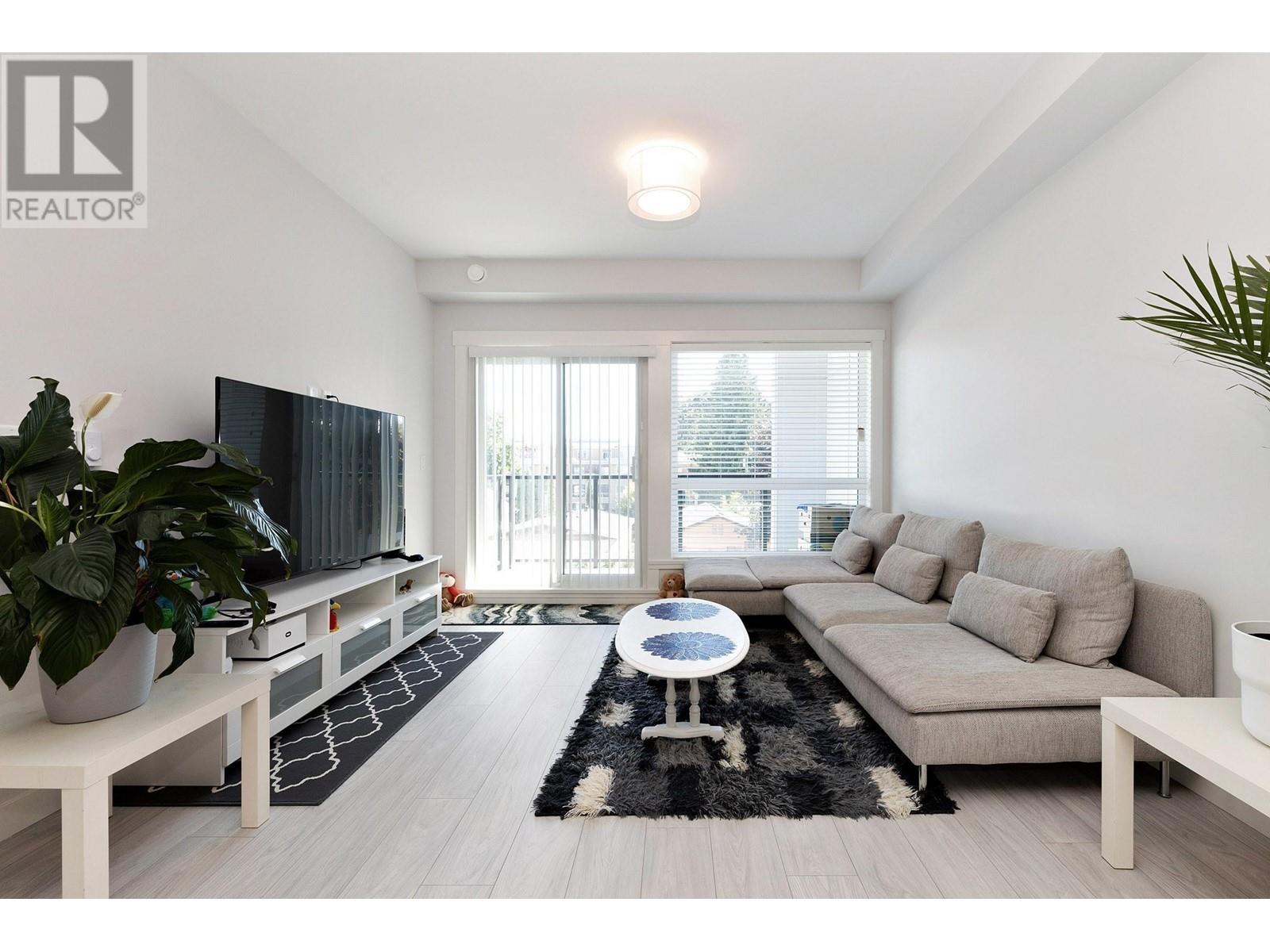 306 2356 Welcher Avenue, Port Coquitlam, British Columbia V3C 1X6 - Photo 2 - R2957945