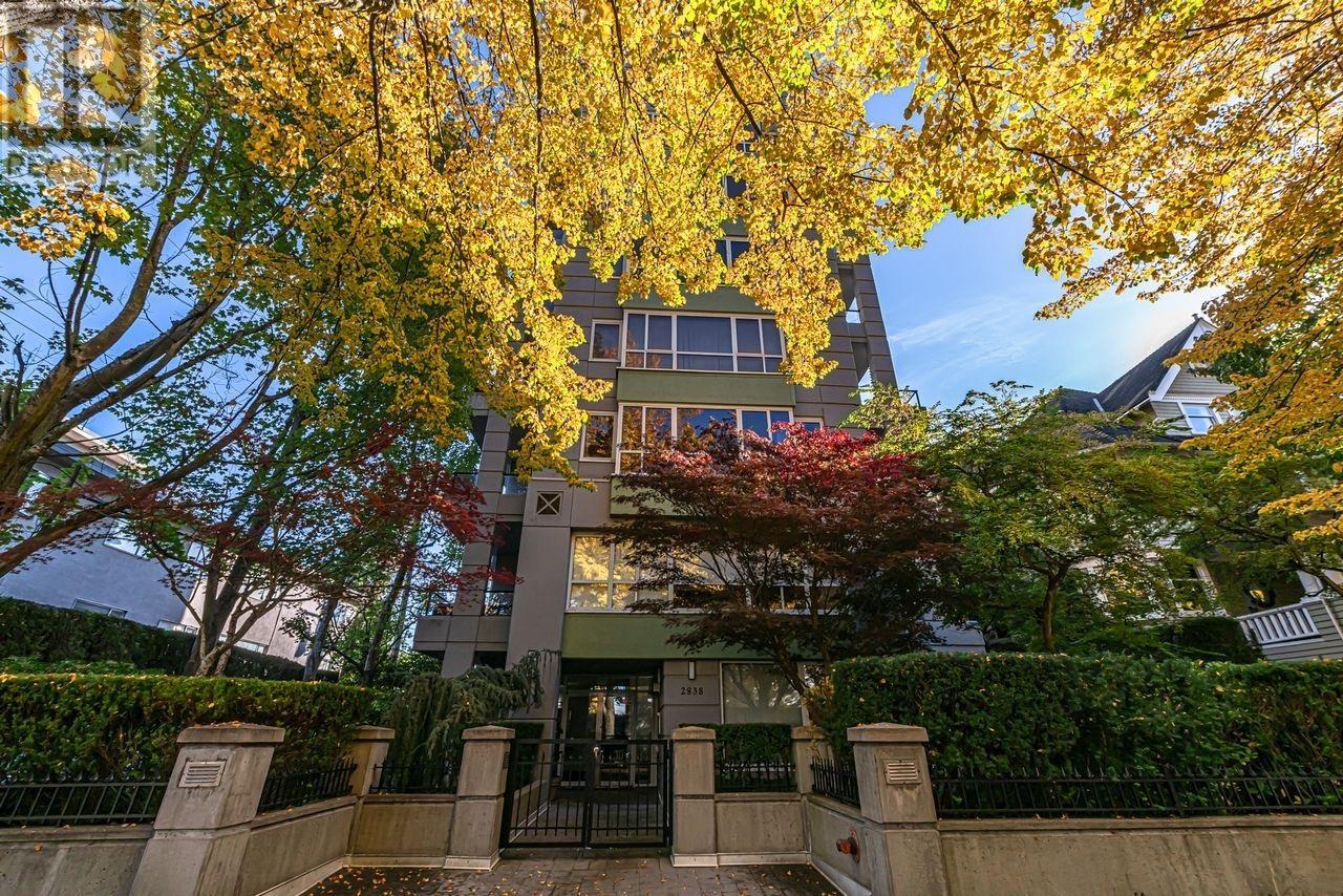 3 2838 BIRCH STREET, Vancouver, British Columbia