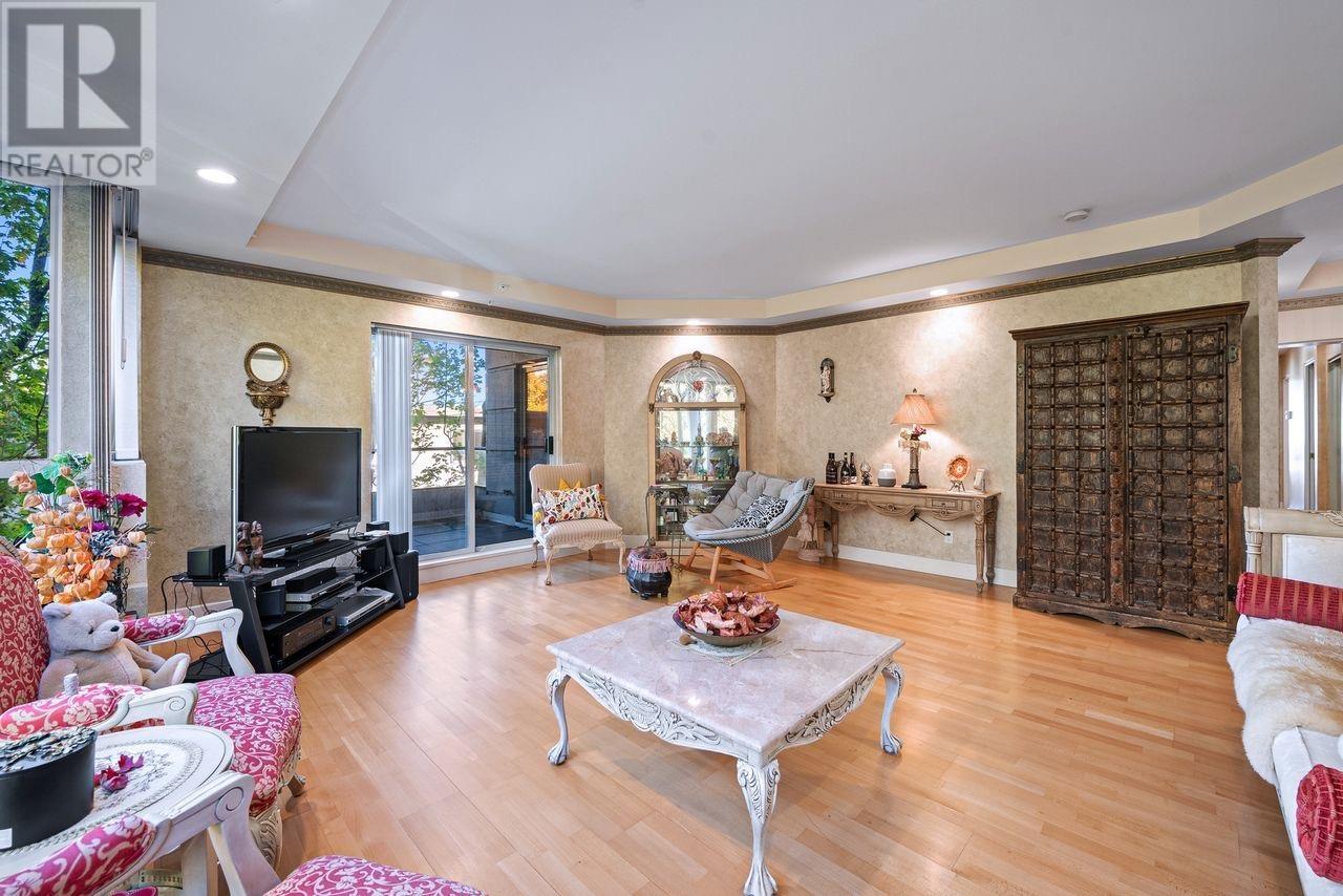 Listing Picture 10 of 40 : 3 2838 BIRCH STREET, Vancouver / 溫哥華 - 魯藝地產 Yvonne Lu Group - MLS Medallion Club Member