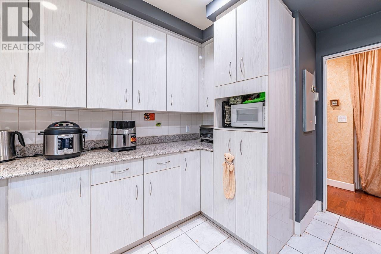 Listing Picture 22 of 40 : 3 2838 BIRCH STREET, Vancouver / 溫哥華 - 魯藝地產 Yvonne Lu Group - MLS Medallion Club Member