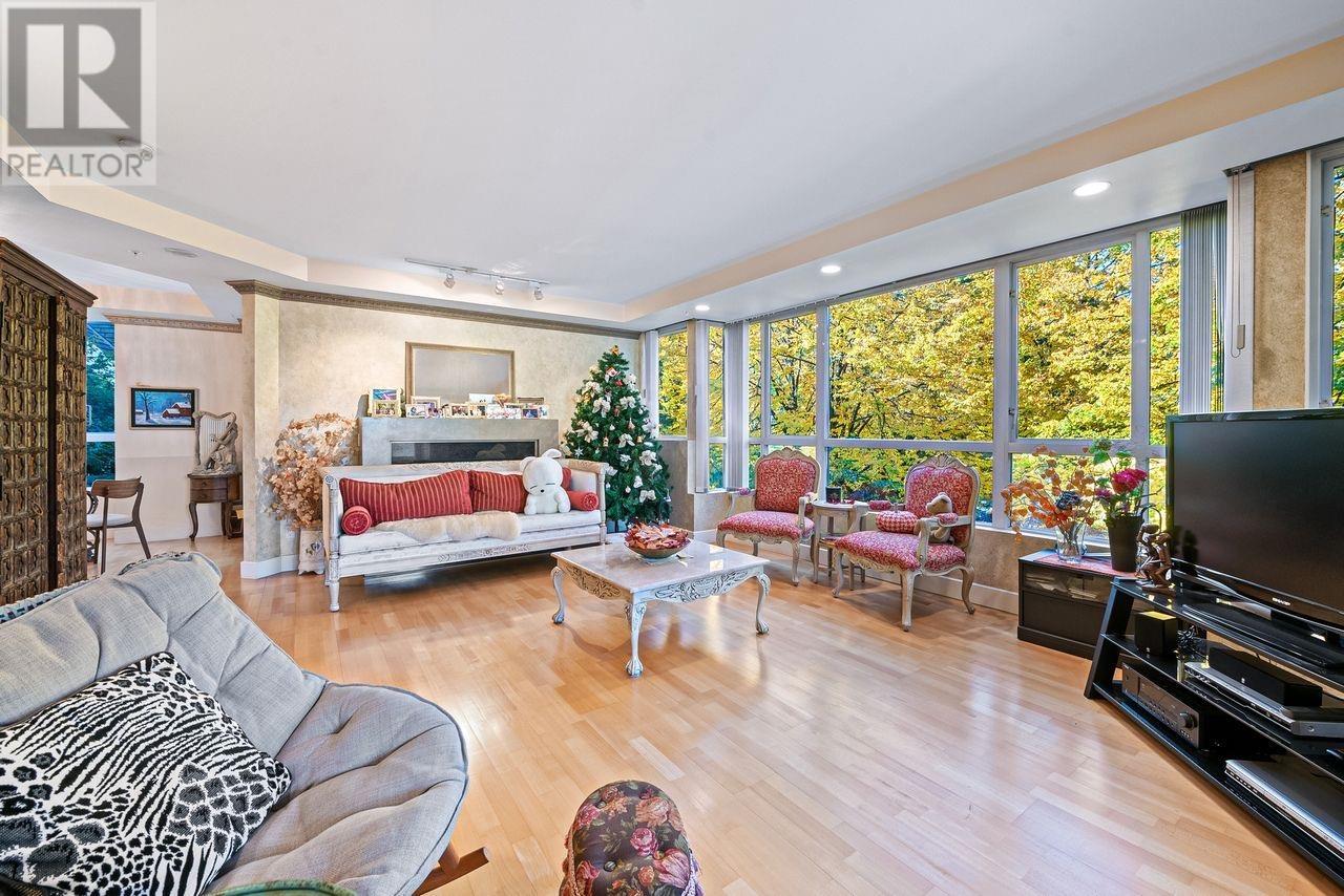 Listing Picture 8 of 40 : 3 2838 BIRCH STREET, Vancouver / 溫哥華 - 魯藝地產 Yvonne Lu Group - MLS Medallion Club Member