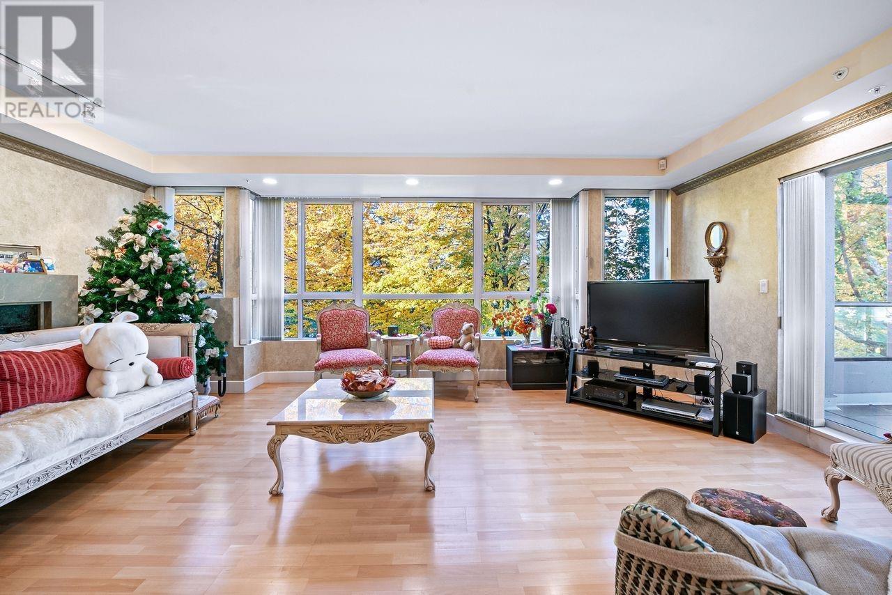 Listing Picture 9 of 40 : 3 2838 BIRCH STREET, Vancouver / 溫哥華 - 魯藝地產 Yvonne Lu Group - MLS Medallion Club Member