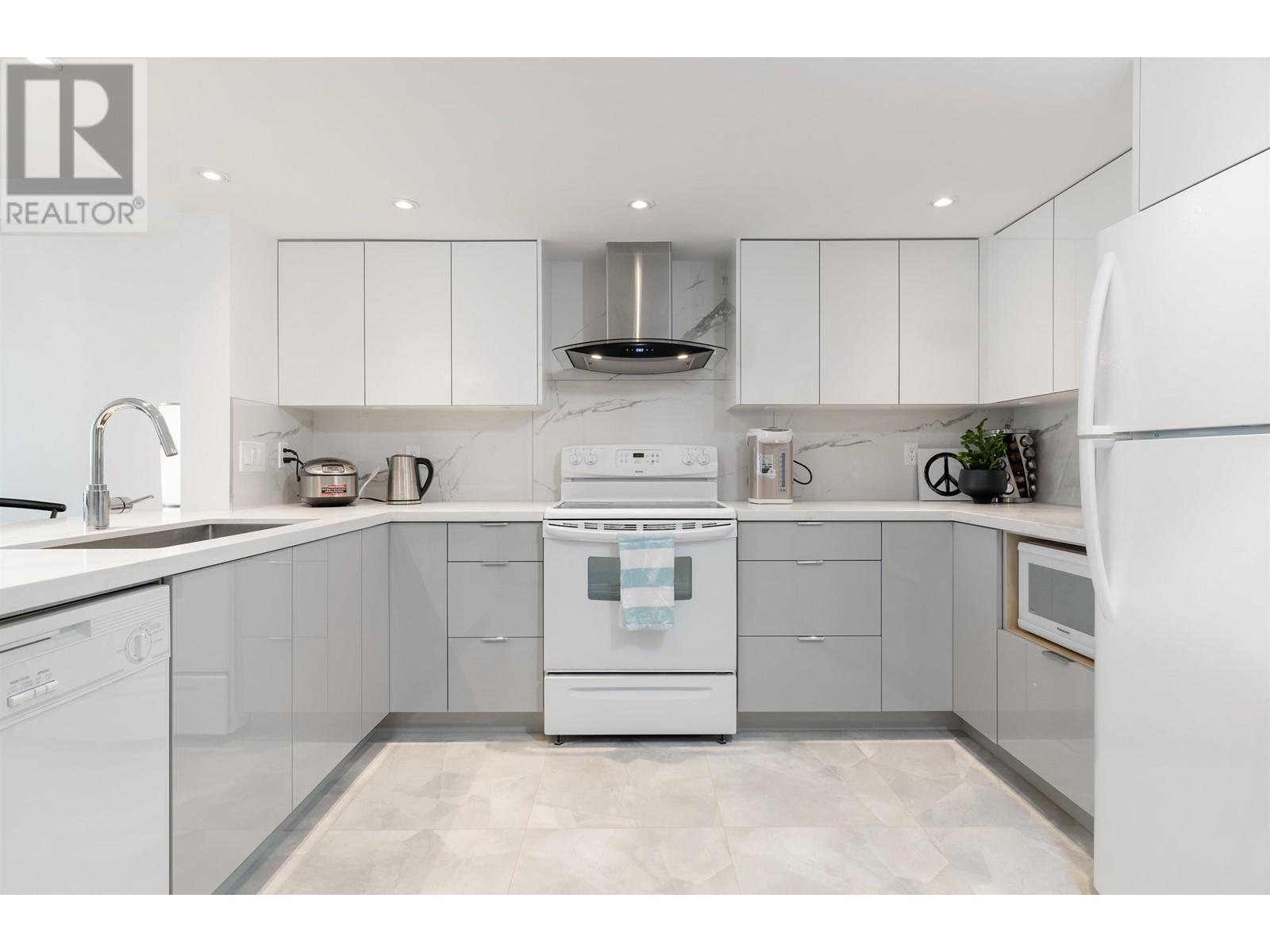 2102 6055 NELSON AVENUE, Burnaby