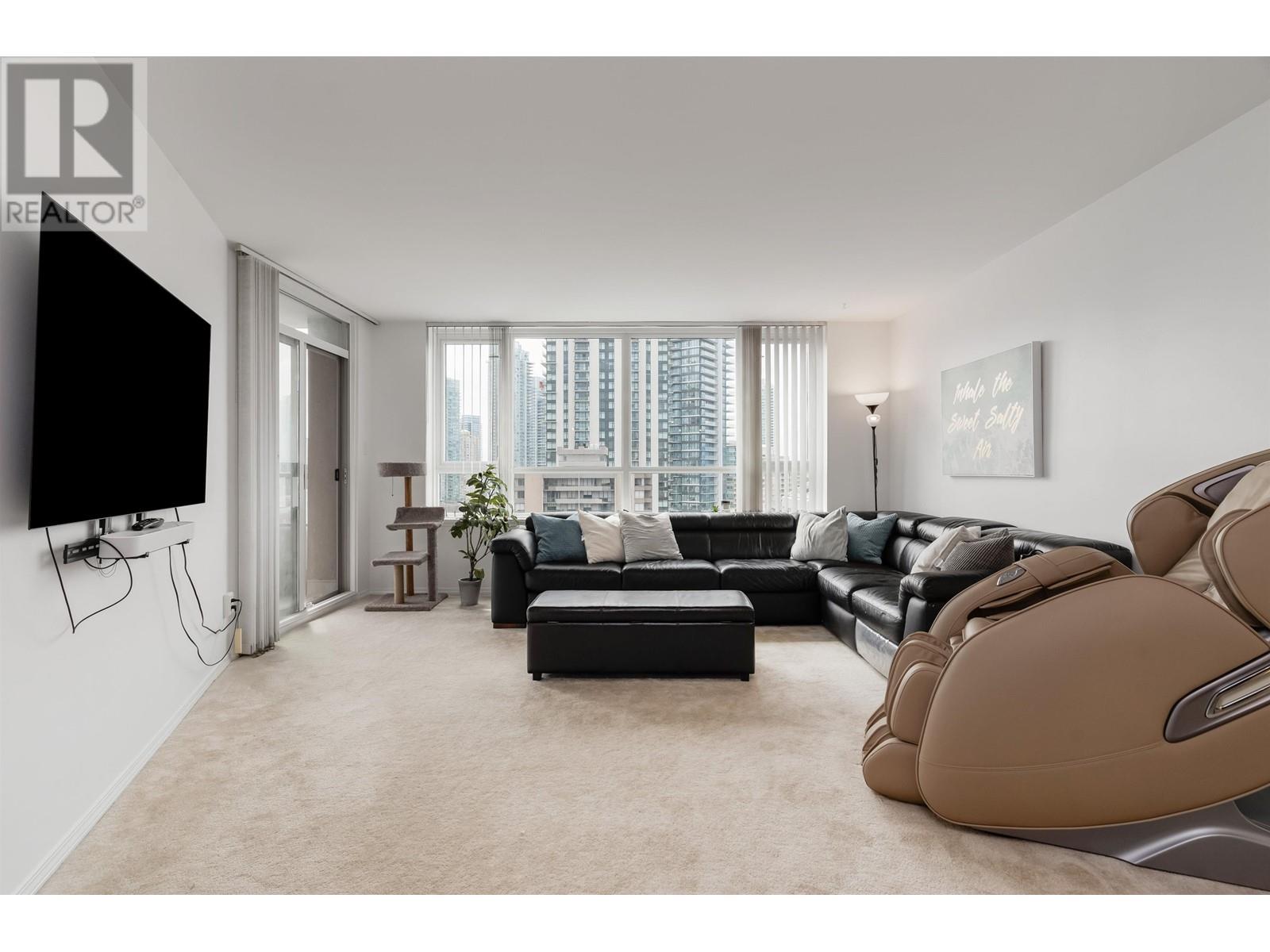 Listing Picture 10 of 38 : 2102 6055 NELSON AVENUE, Burnaby / 本拿比 - 魯藝地產 Yvonne Lu Group - MLS Medallion Club Member