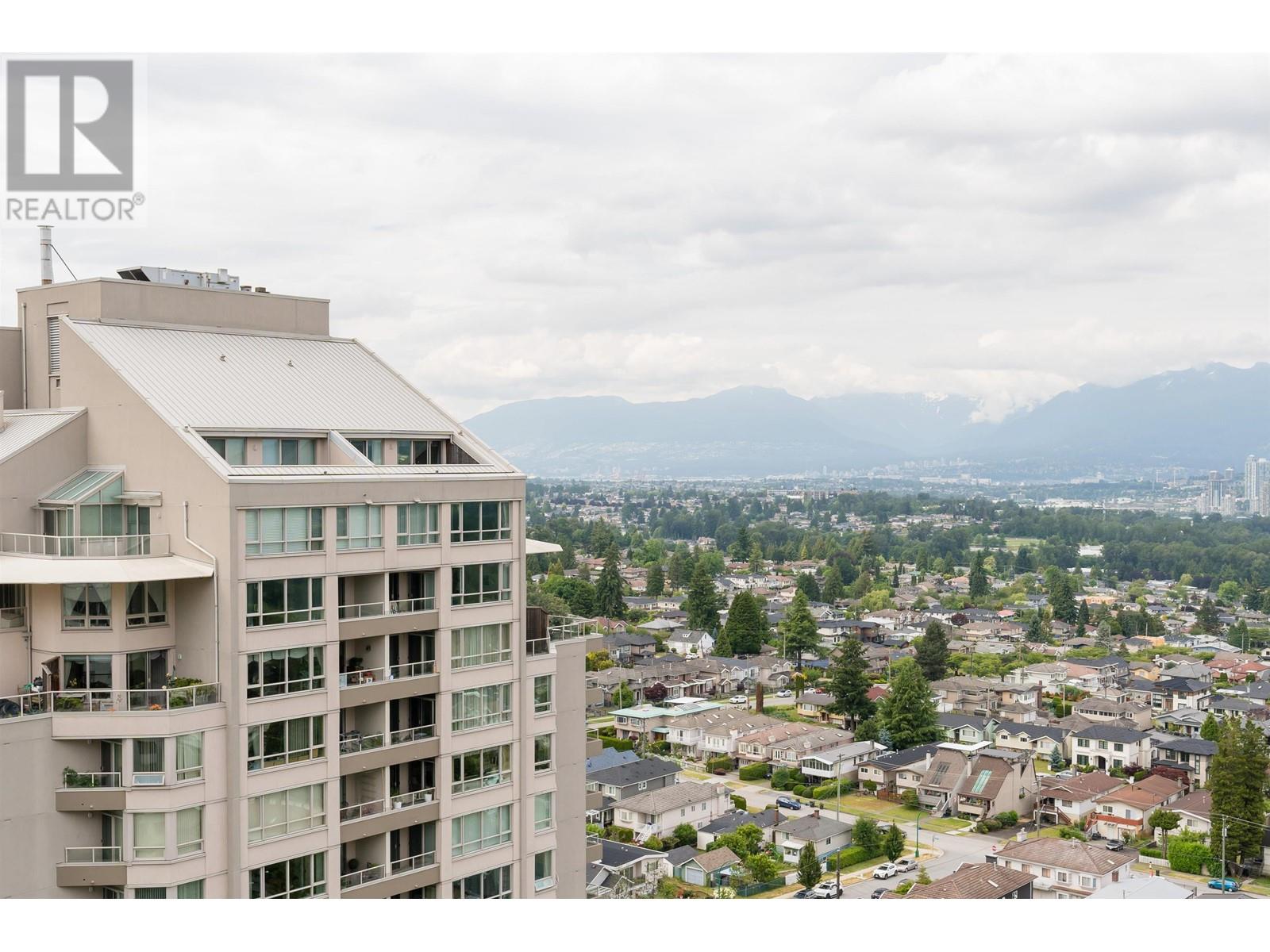 Listing Picture 12 of 38 : 2102 6055 NELSON AVENUE, Burnaby / 本拿比 - 魯藝地產 Yvonne Lu Group - MLS Medallion Club Member
