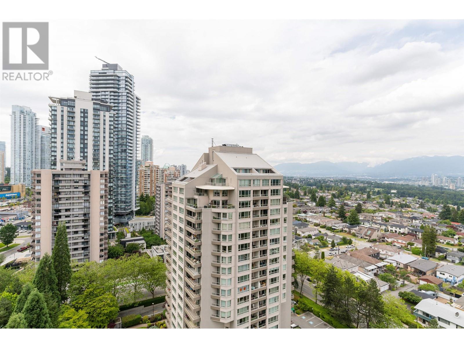 Listing Picture 13 of 38 : 2102 6055 NELSON AVENUE, Burnaby / 本拿比 - 魯藝地產 Yvonne Lu Group - MLS Medallion Club Member