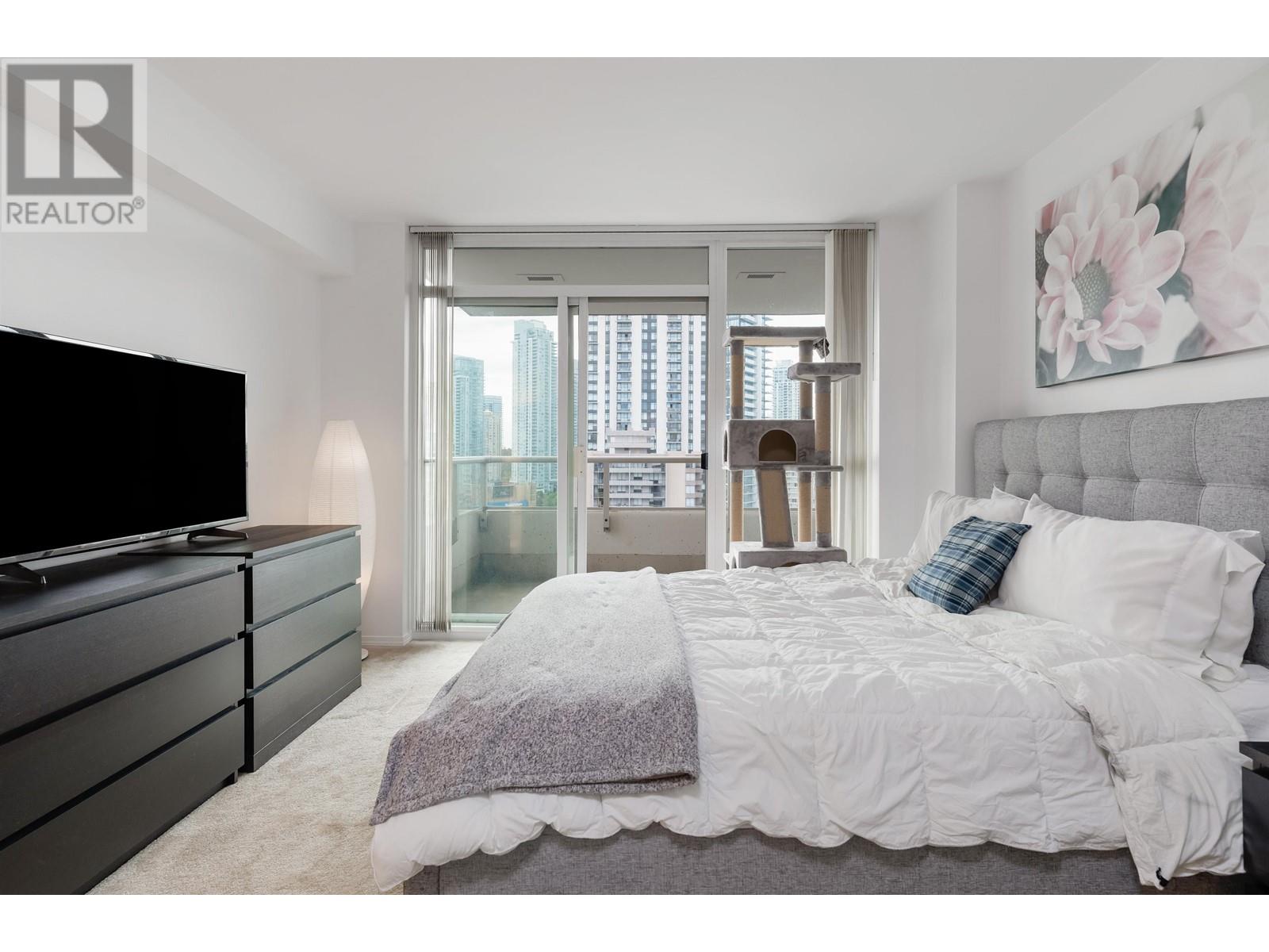 Listing Picture 20 of 38 : 2102 6055 NELSON AVENUE, Burnaby / 本拿比 - 魯藝地產 Yvonne Lu Group - MLS Medallion Club Member