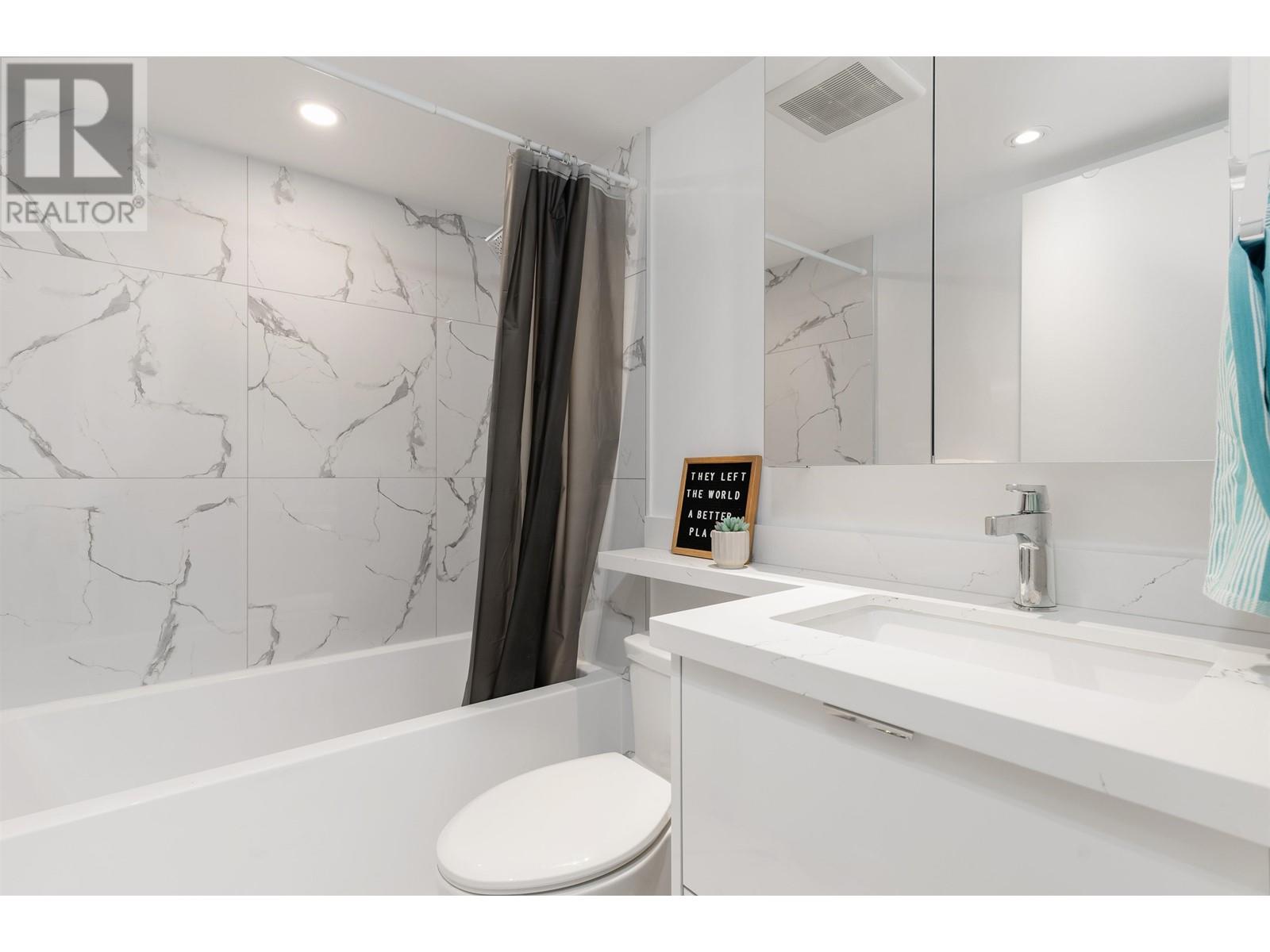 Listing Picture 22 of 38 : 2102 6055 NELSON AVENUE, Burnaby / 本拿比 - 魯藝地產 Yvonne Lu Group - MLS Medallion Club Member